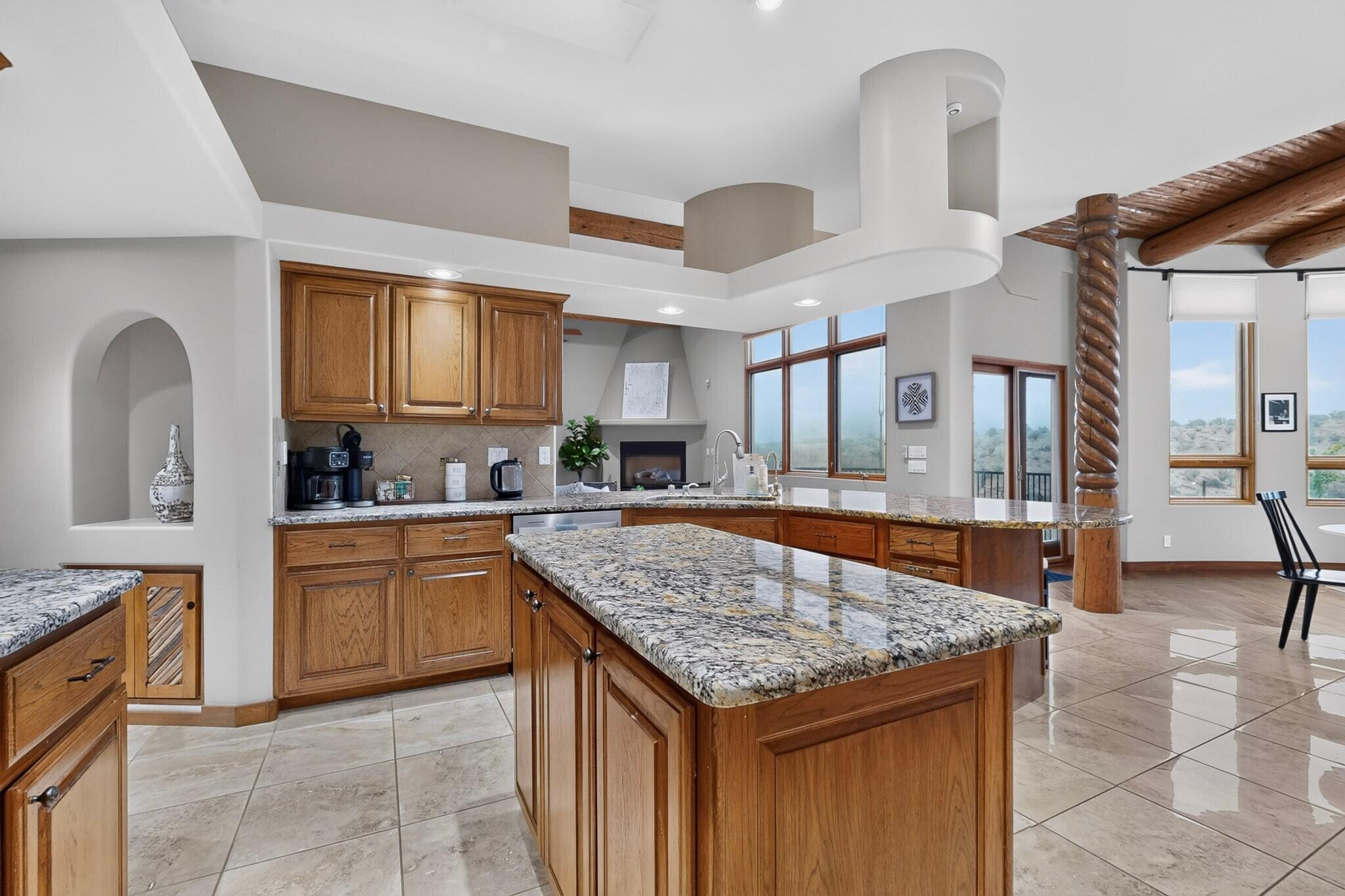 10901 Elena Drive NE