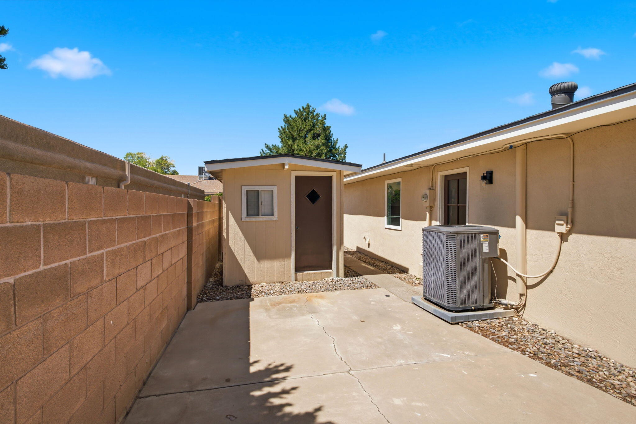 9613 Academy Hills Drive NE
