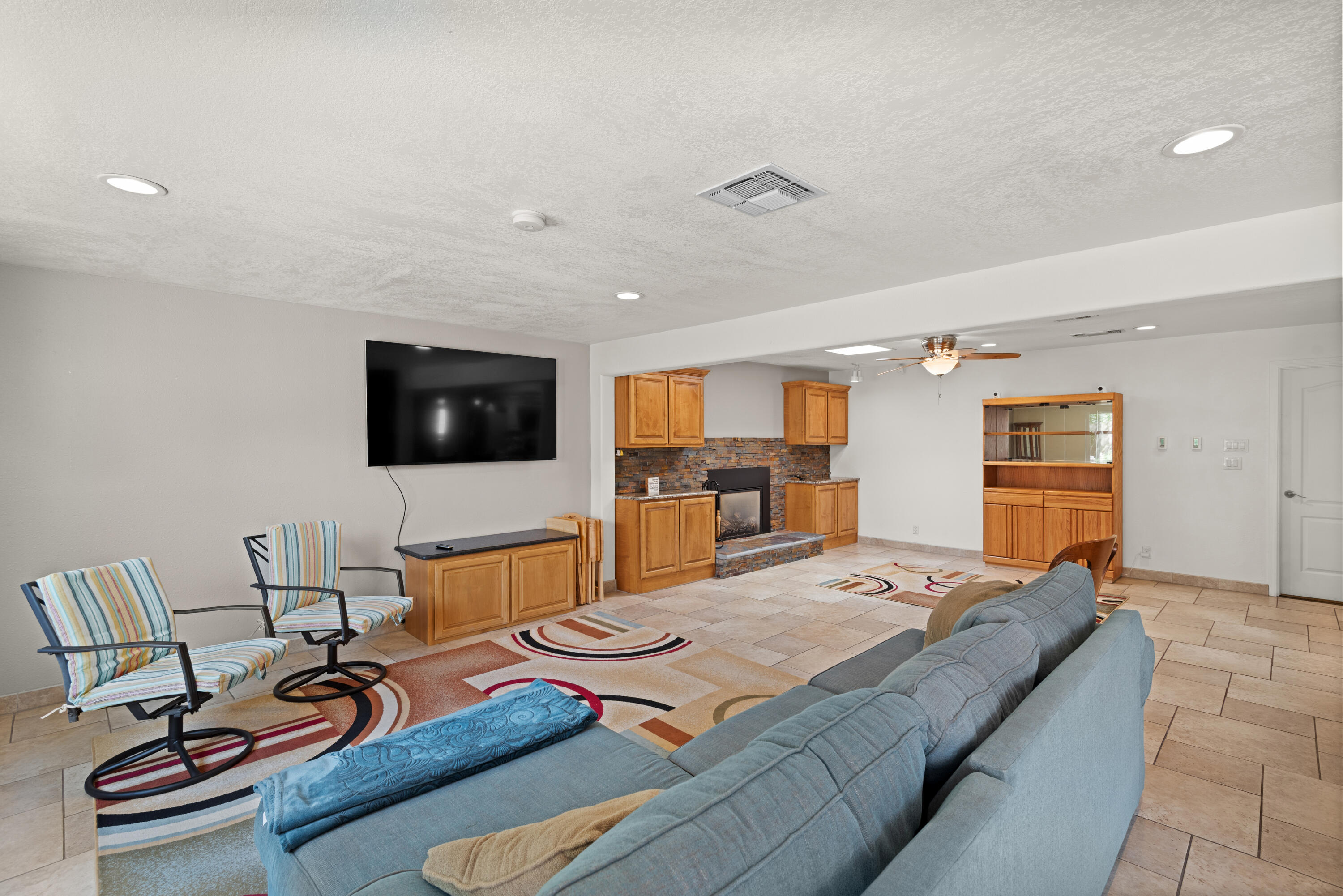 4705 Oahu Drive NE
