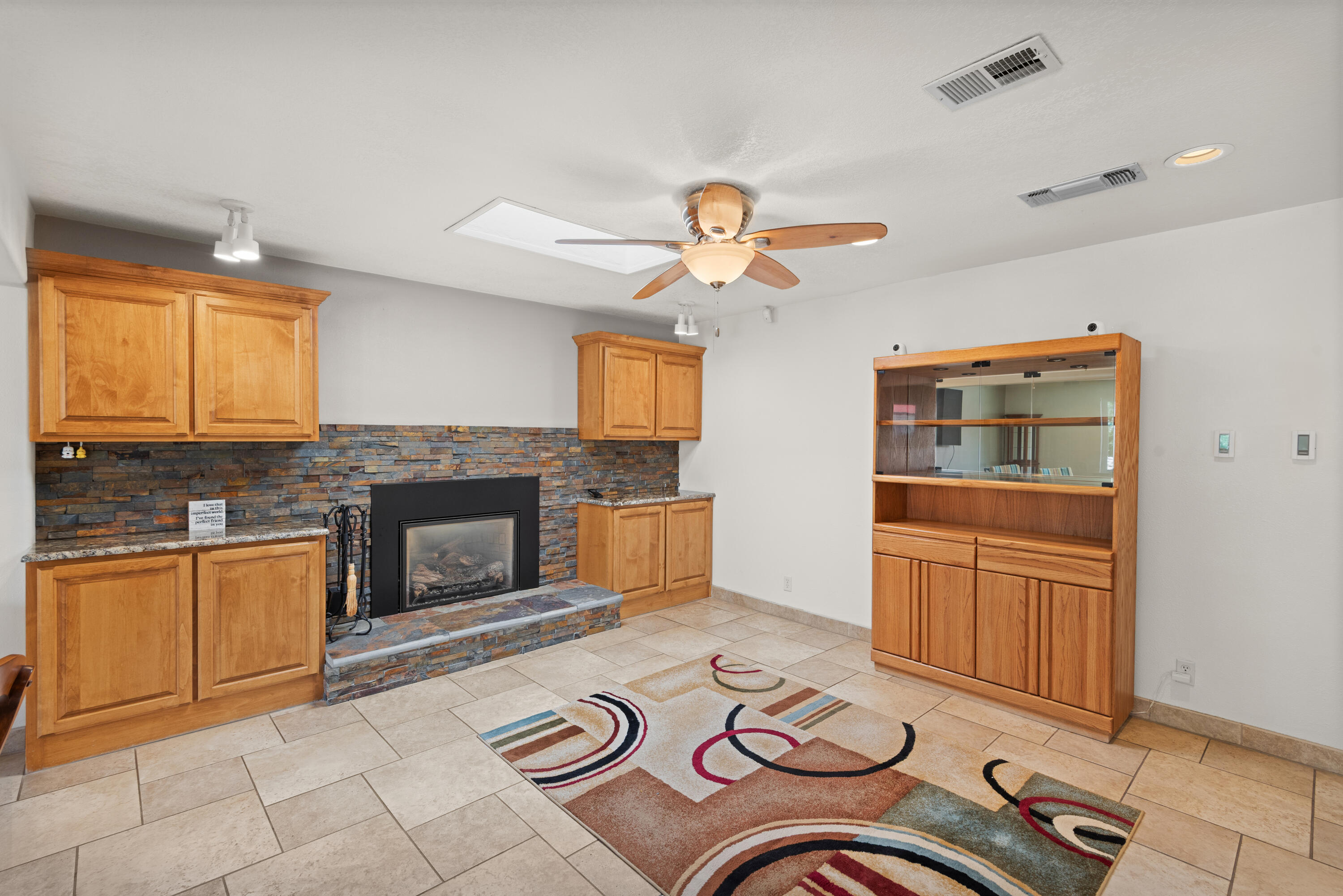 4705 Oahu Drive NE