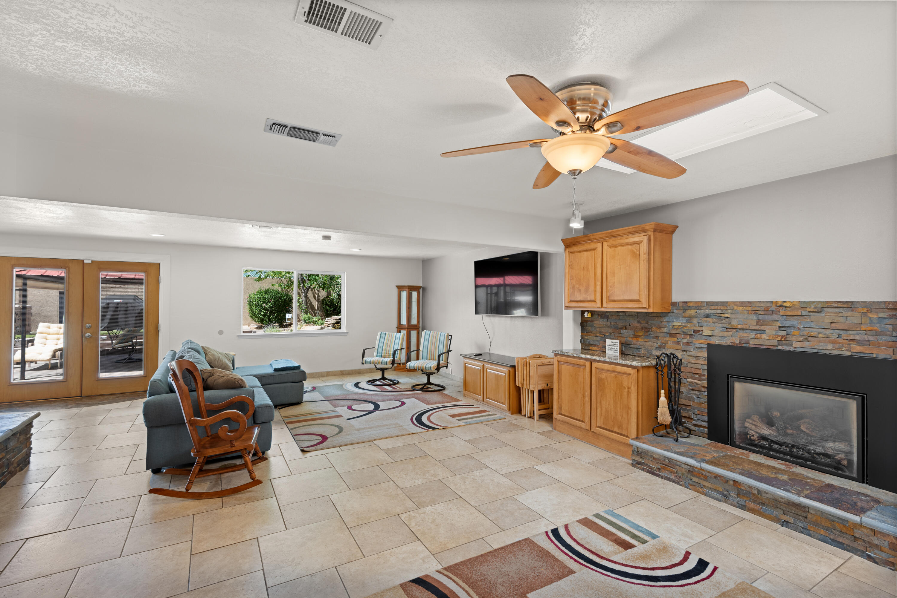 4705 Oahu Drive NE
