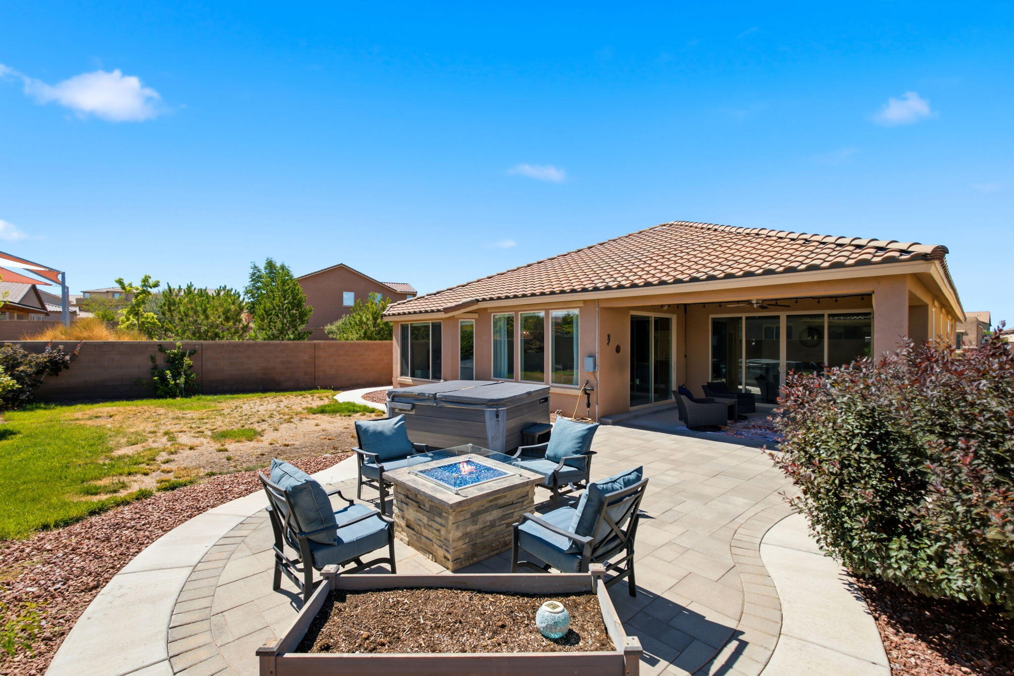 9028 Vista Dibujo Road NW
