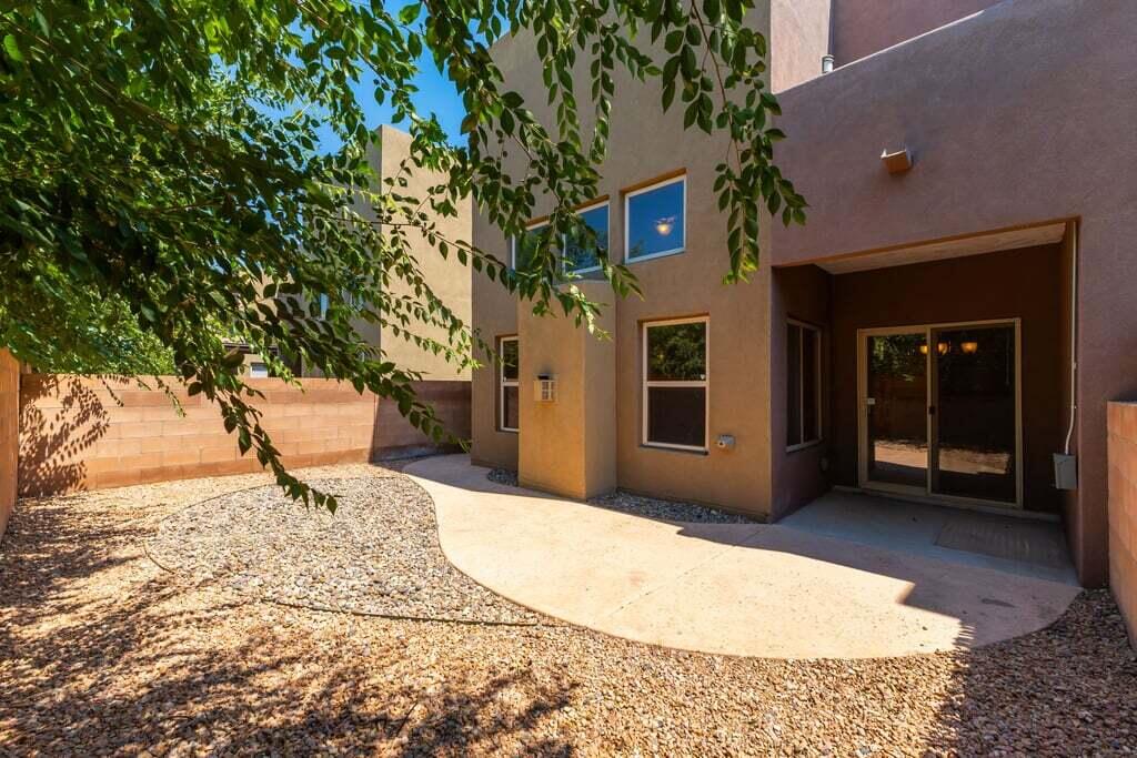 3431 Del Agua Court NE
