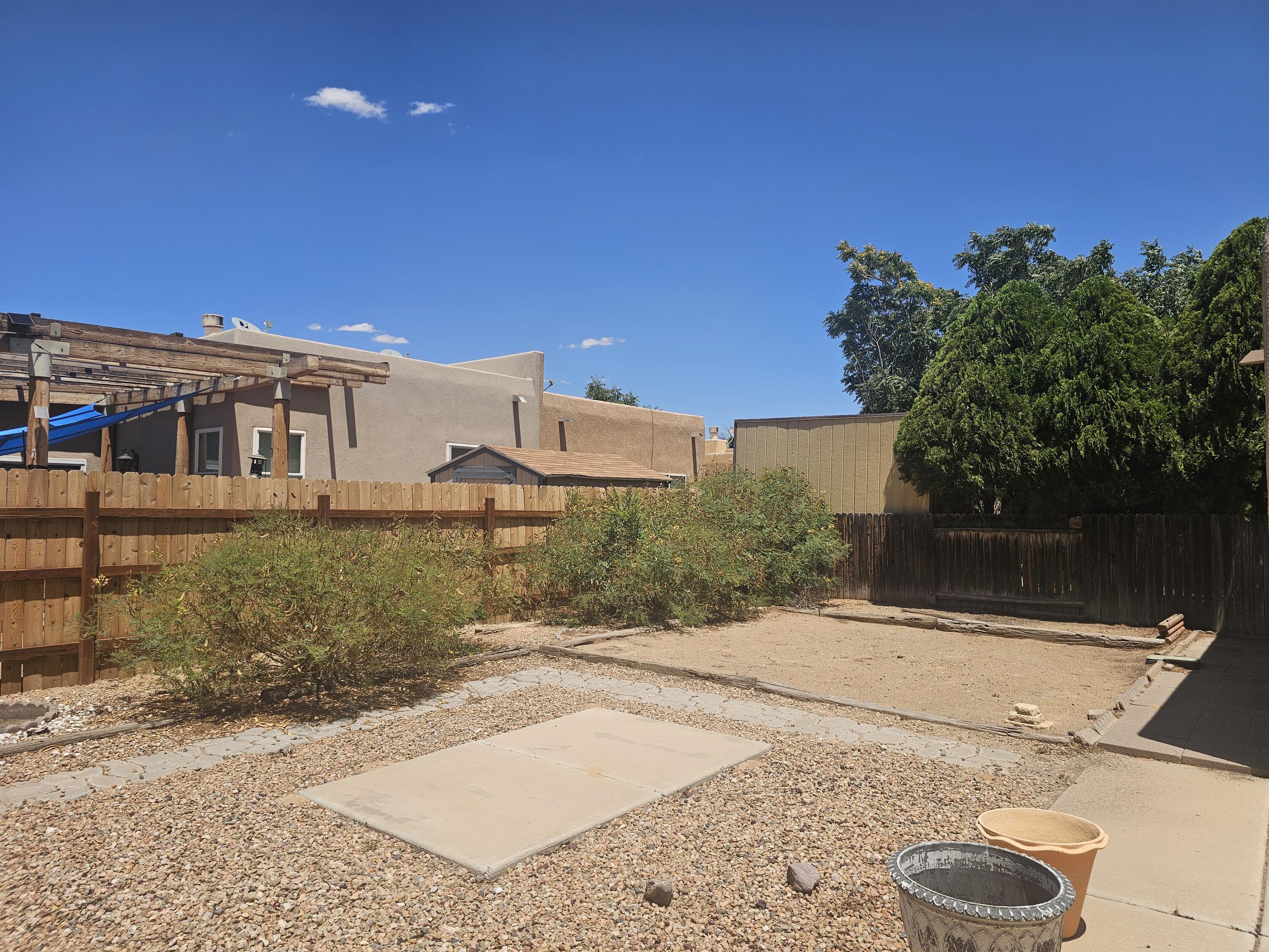 460 Colonial Avenue SW
