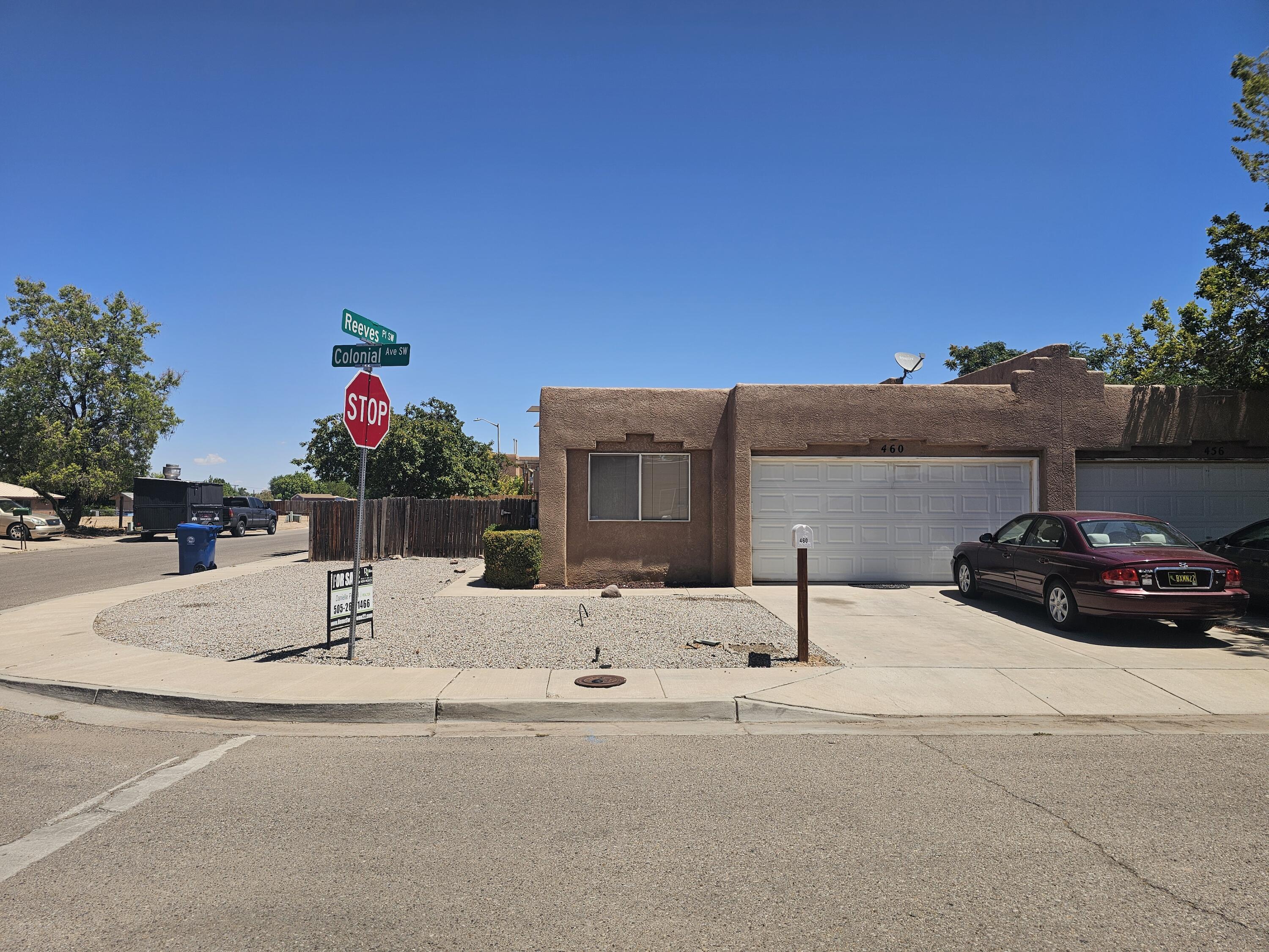 460 Colonial Avenue SW