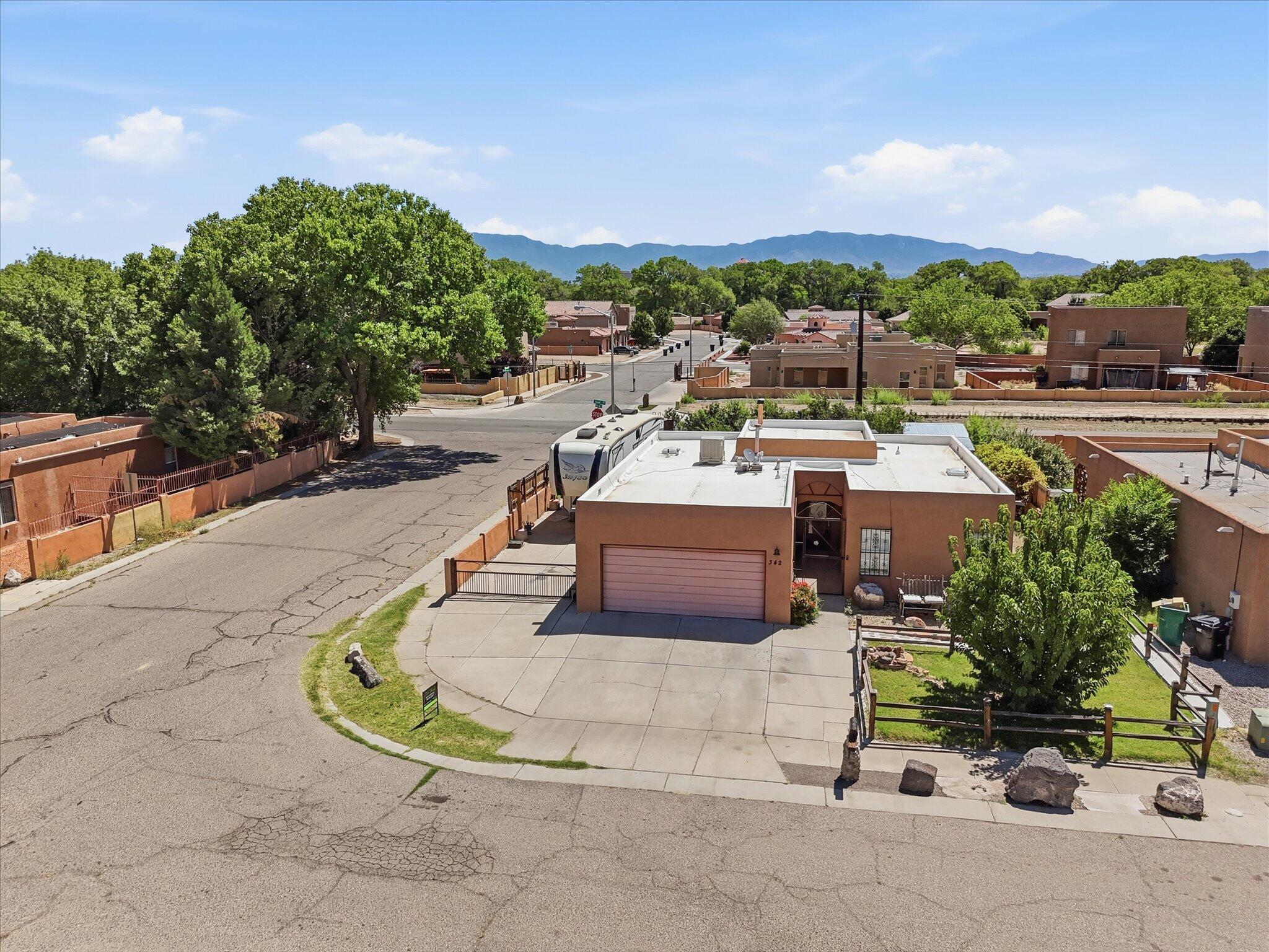 342 Sunset Farm Place SW