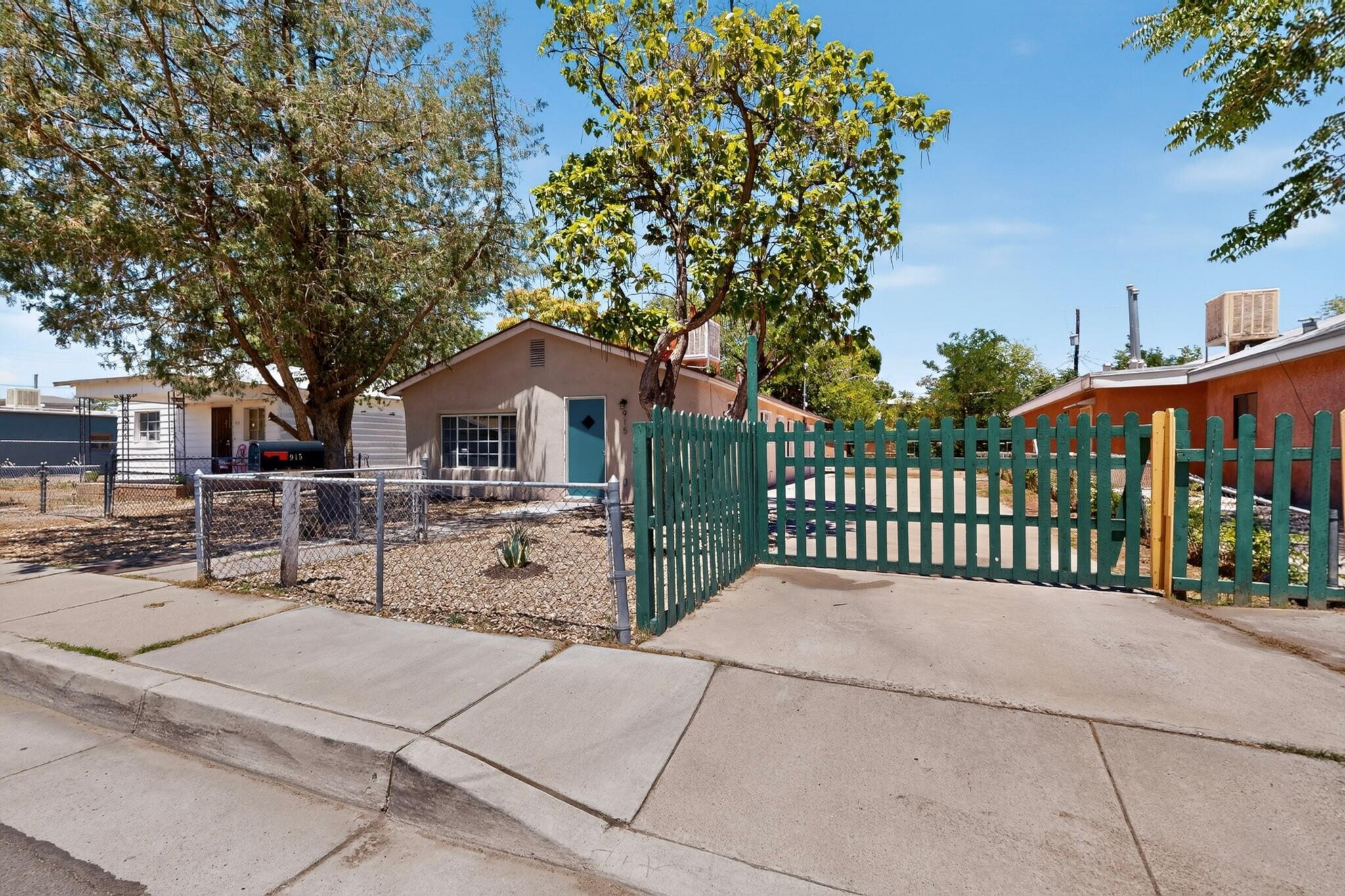 915 Pacific Avenue SW