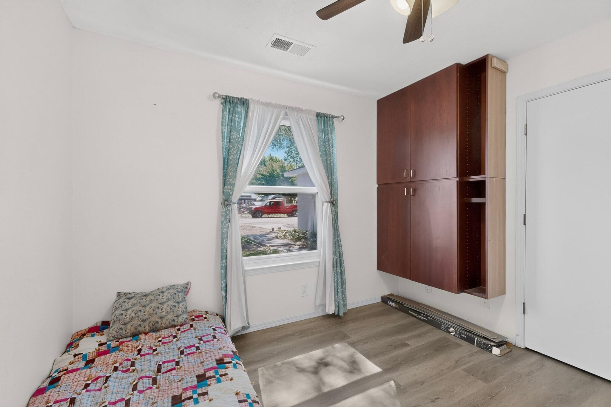 1715 Eldorado Loop