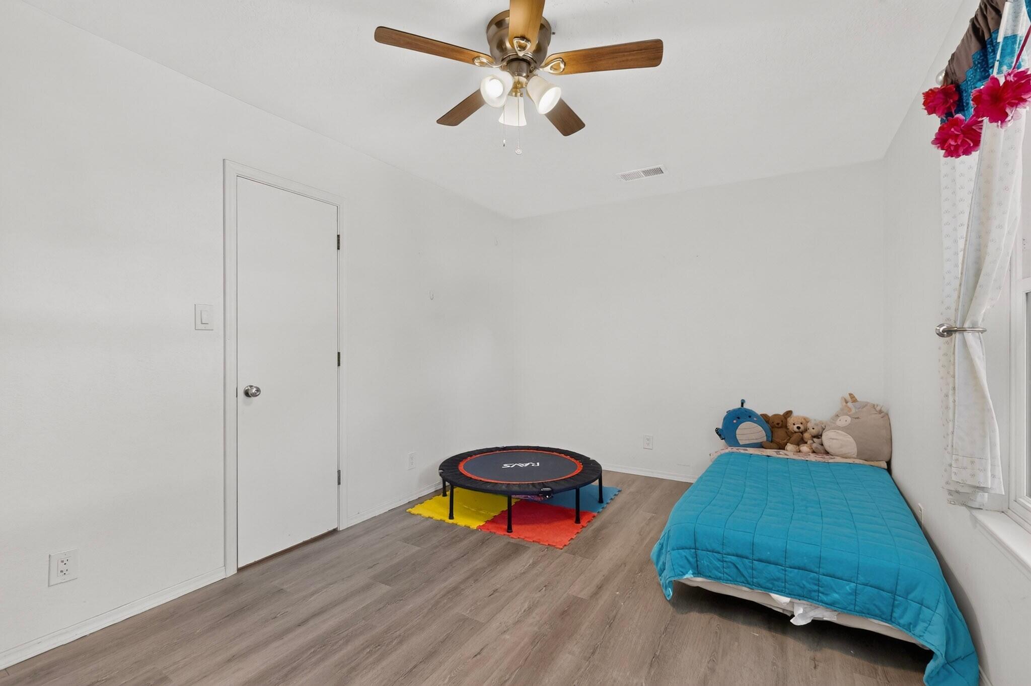 1715 Eldorado Loop