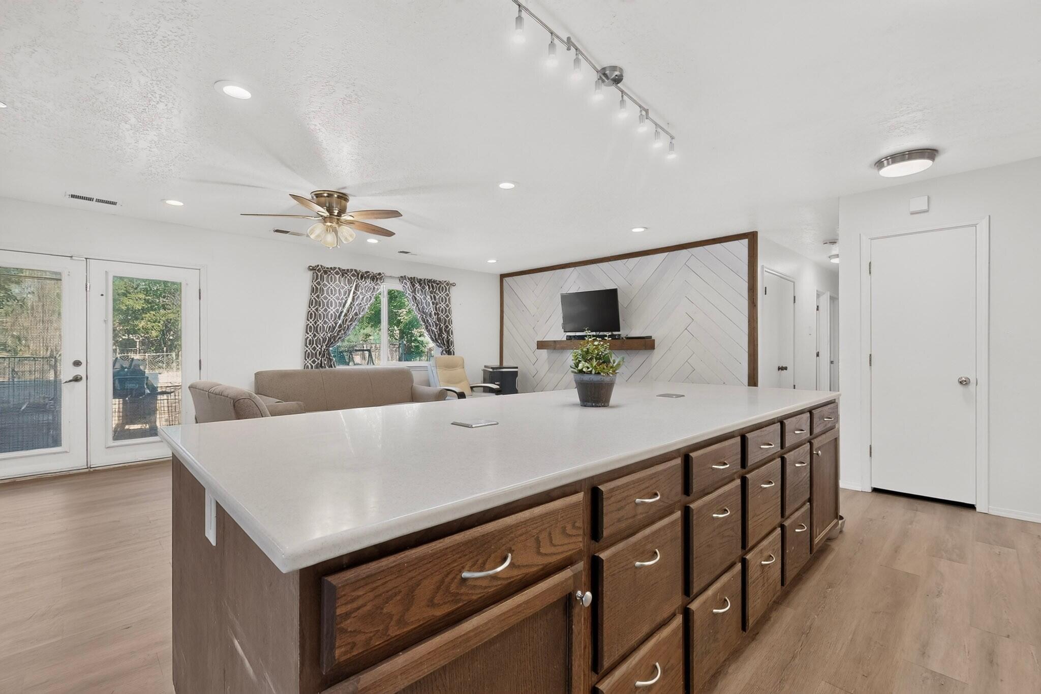 1715 Eldorado Loop