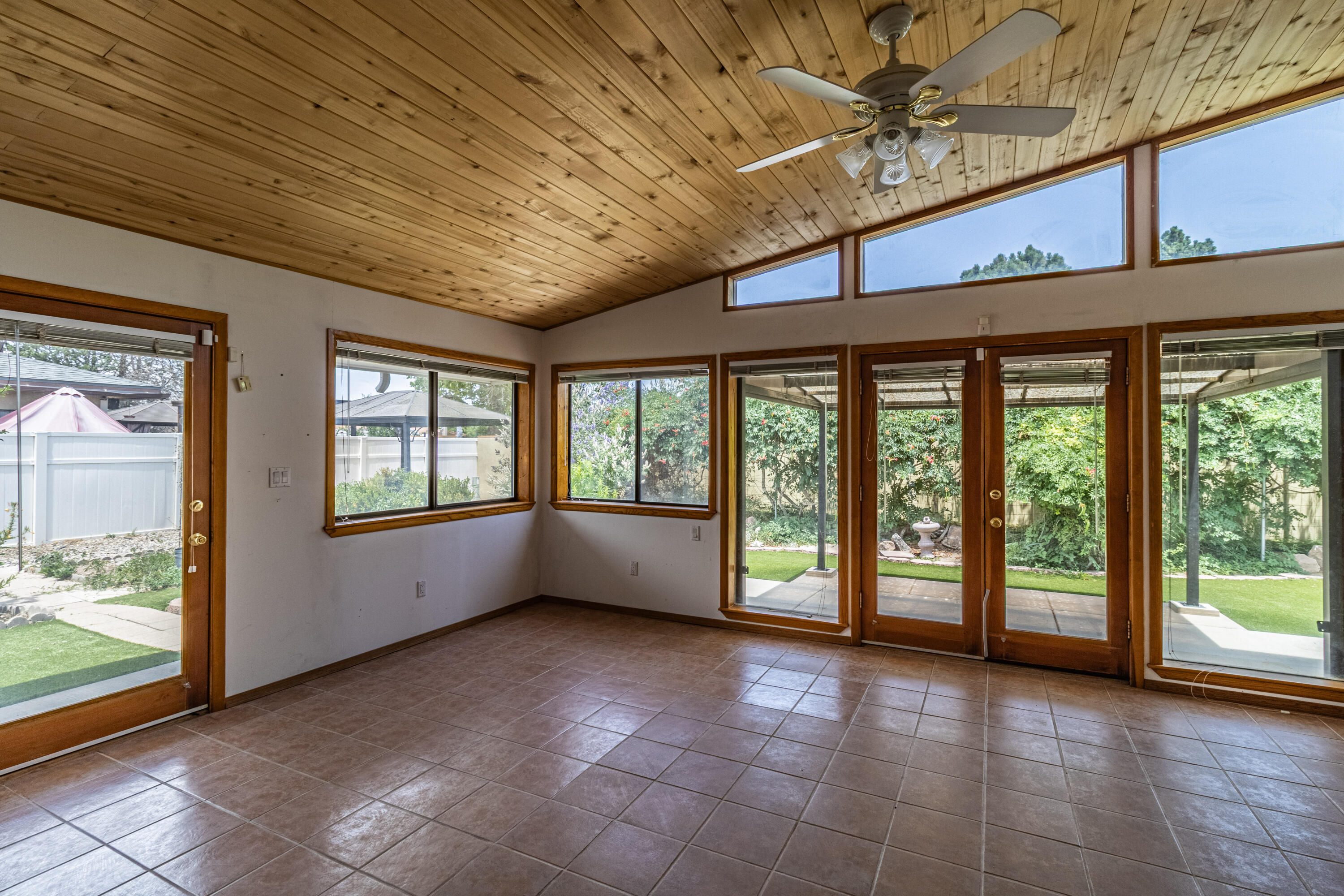 5501 Calle Quieta NW