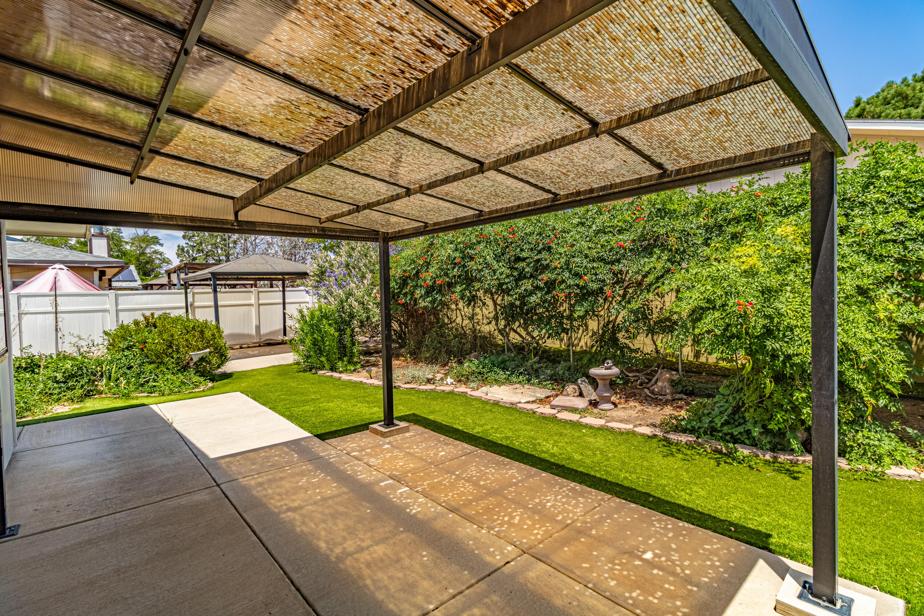 5501 Calle Quieta NW