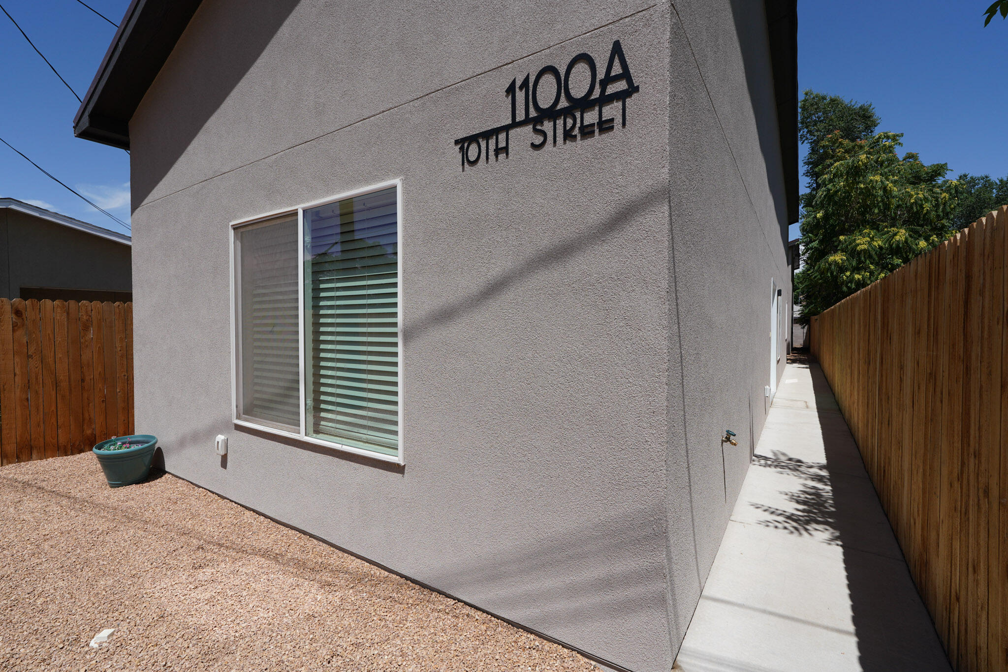 1100A 10th Street SW