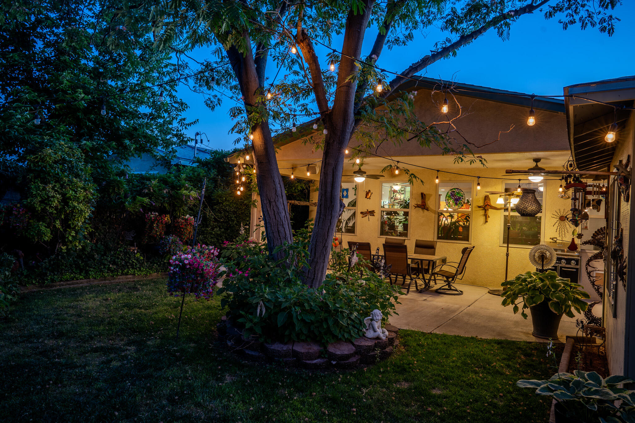 1308 Valencia Drive NE