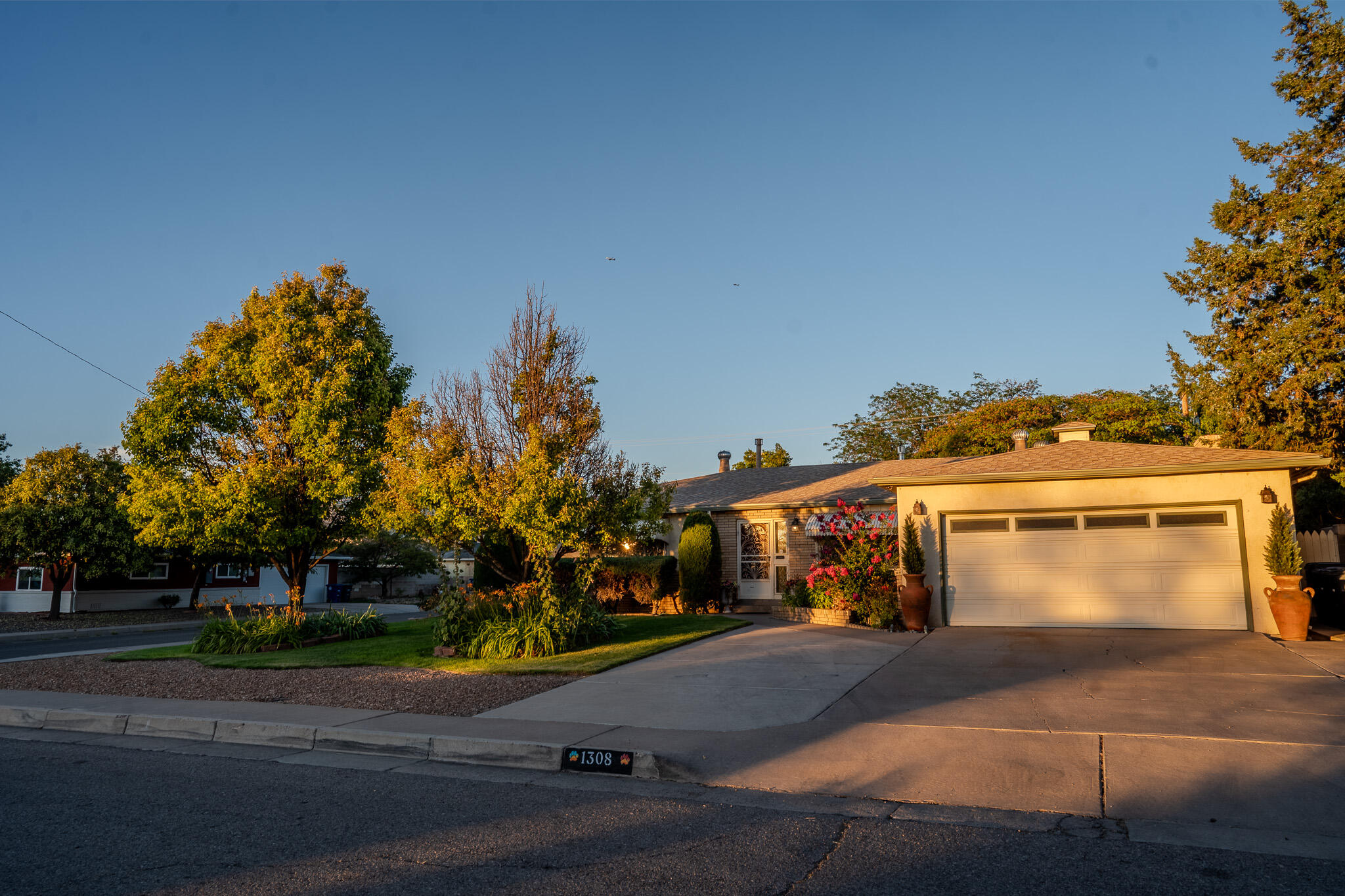 1308 Valencia Drive NE