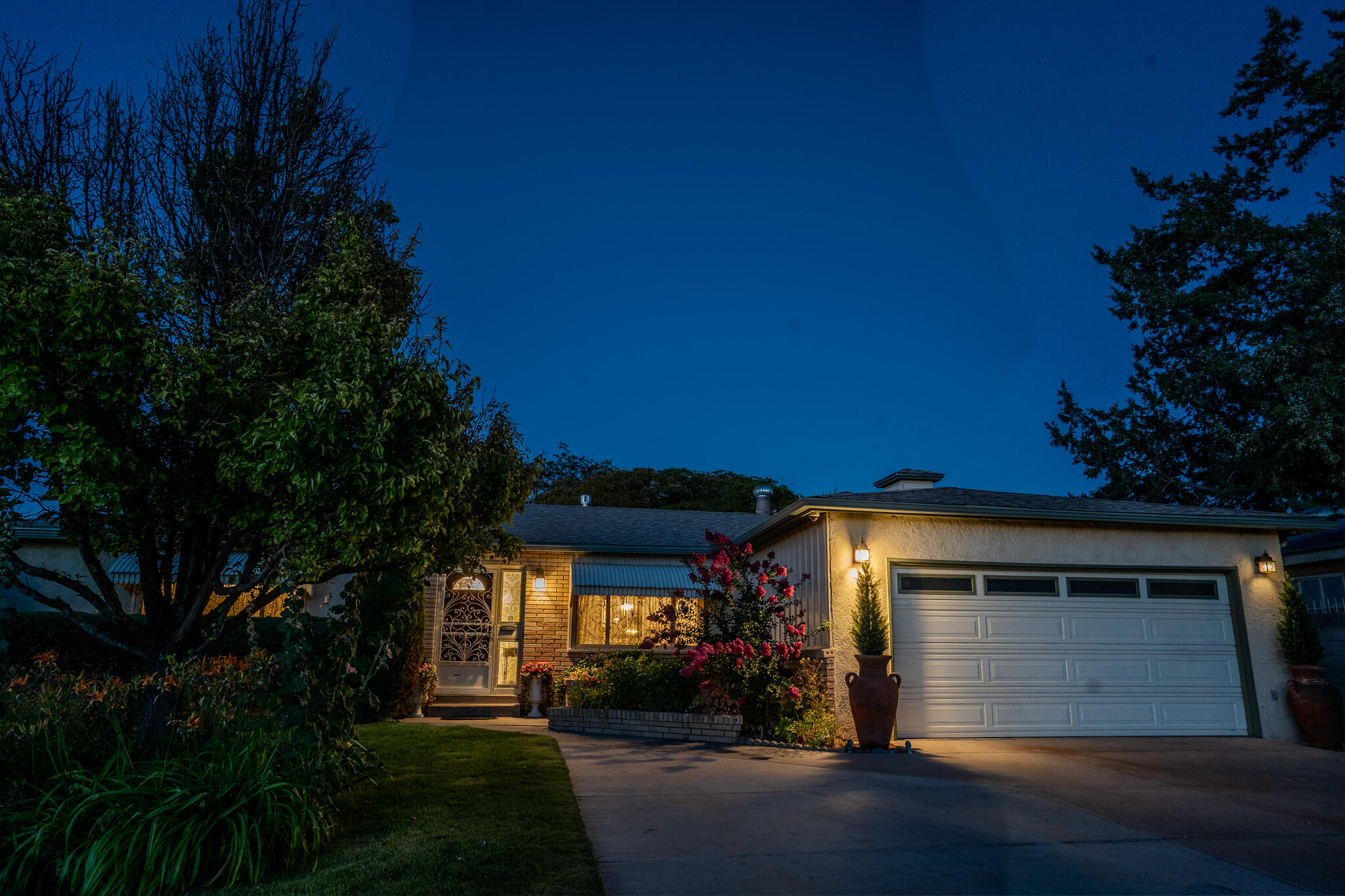 1308 Valencia Drive NE