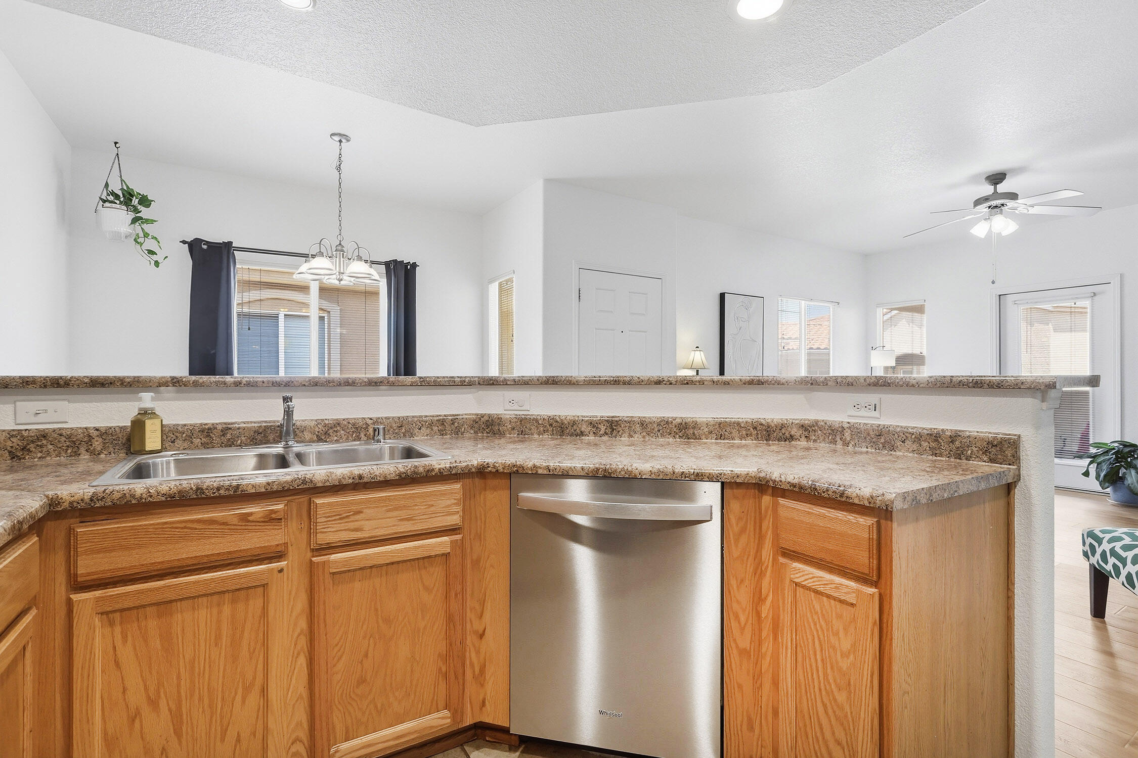 6800 Vista Del Norte Drive NE 427