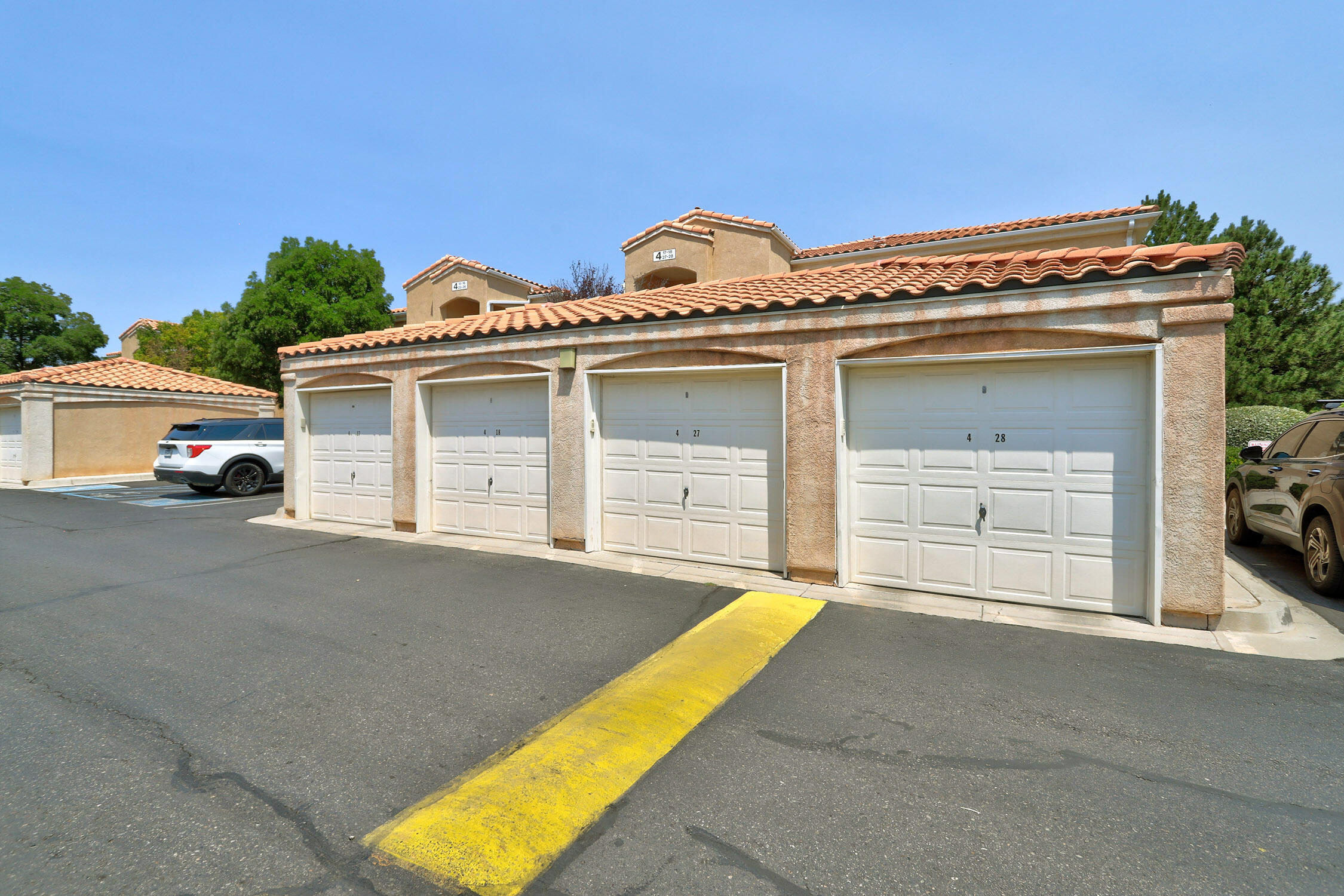 6800 Vista Del Norte Drive NE 427