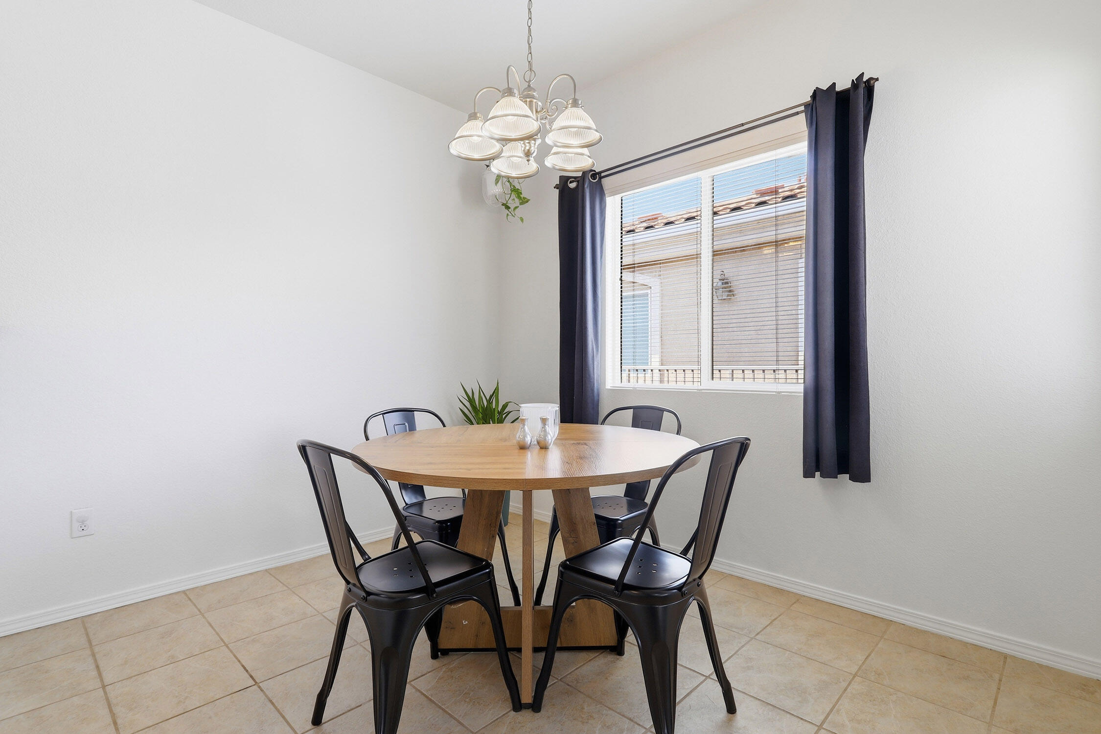 6800 Vista Del Norte Drive NE 427