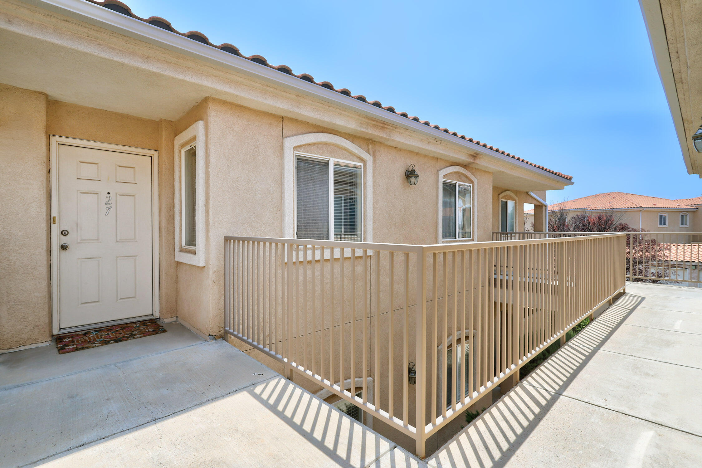 6800 Vista Del Norte Drive NE 427