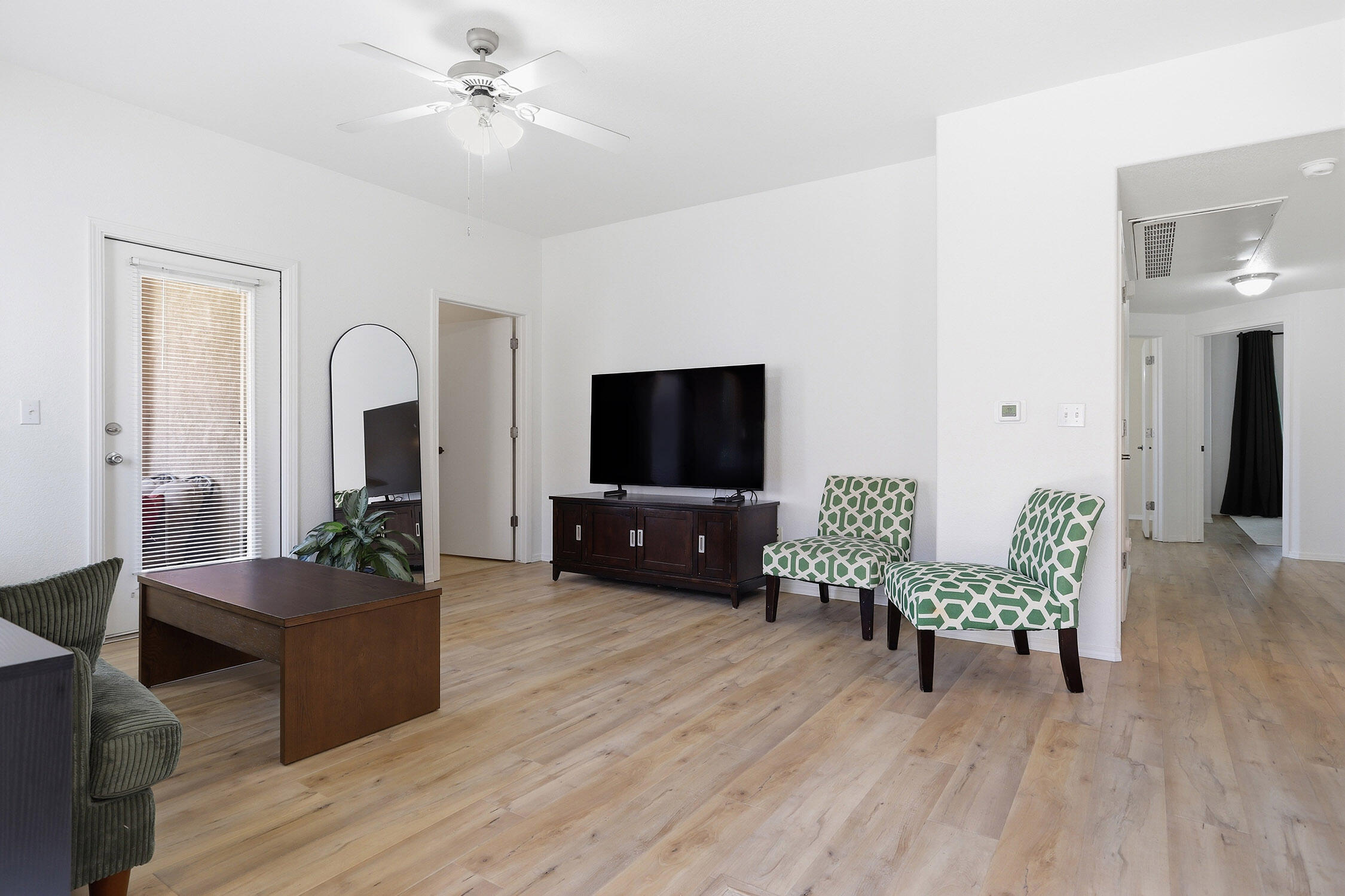 6800 Vista Del Norte Drive NE 427