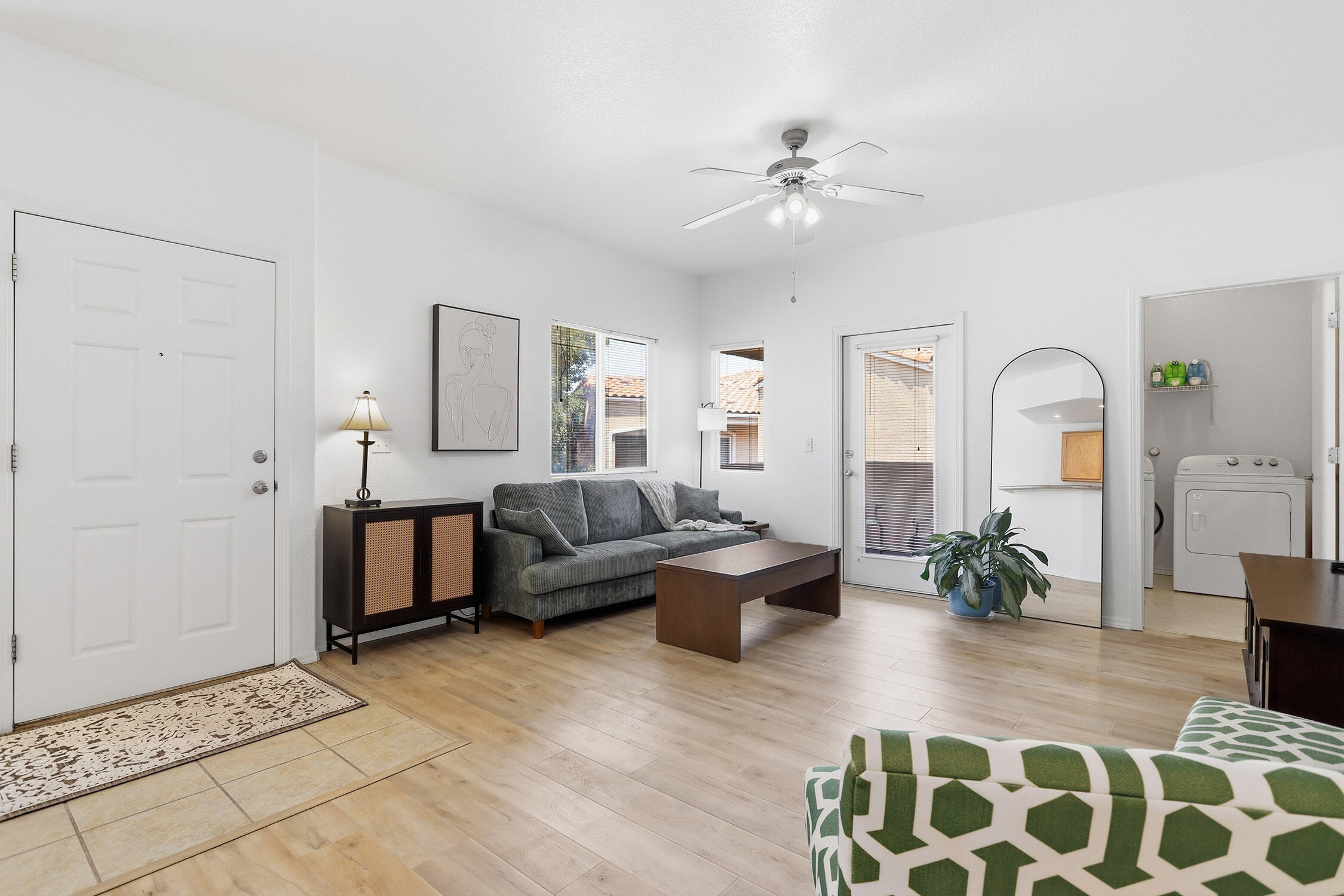 6800 Vista Del Norte Drive NE 427