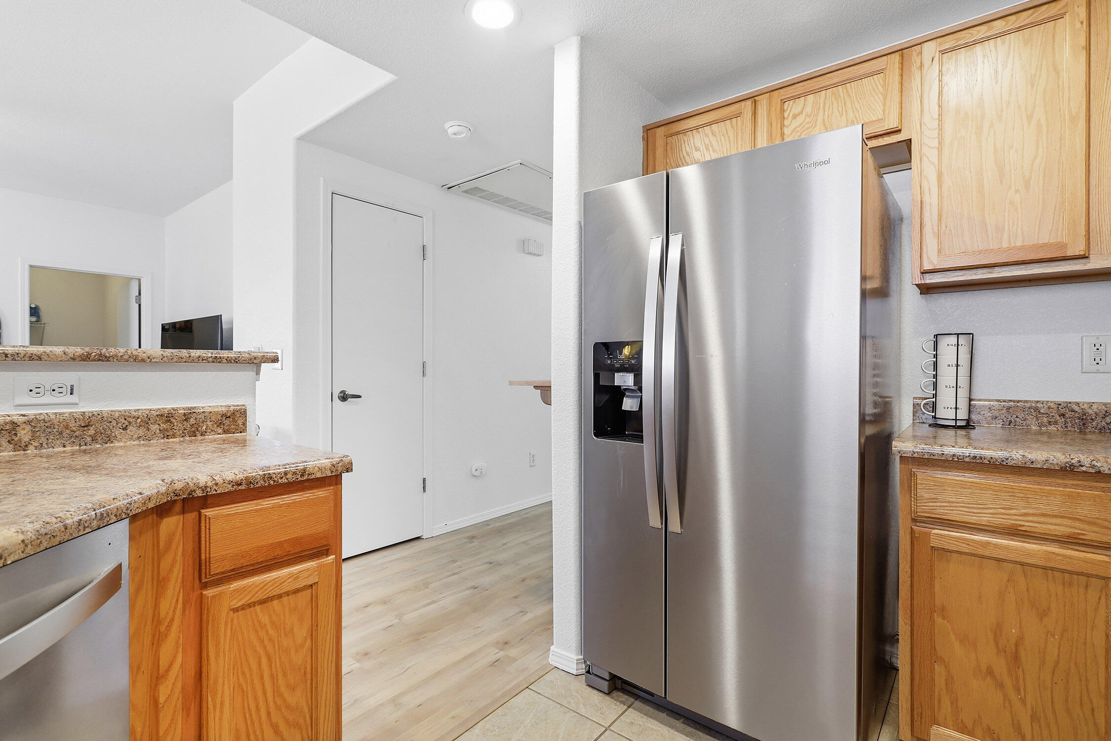 6800 Vista Del Norte Drive NE 427