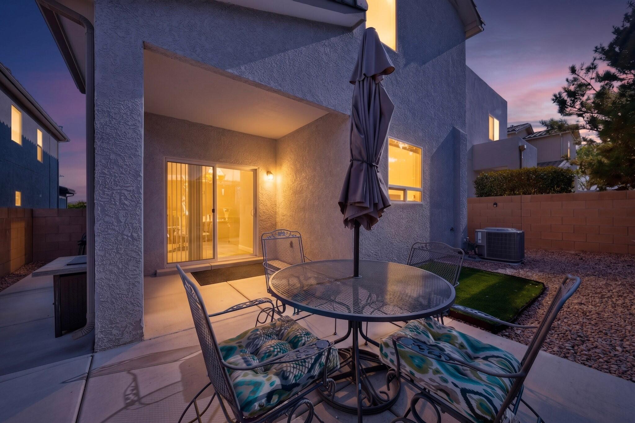 8923 Warm Wind Place NW