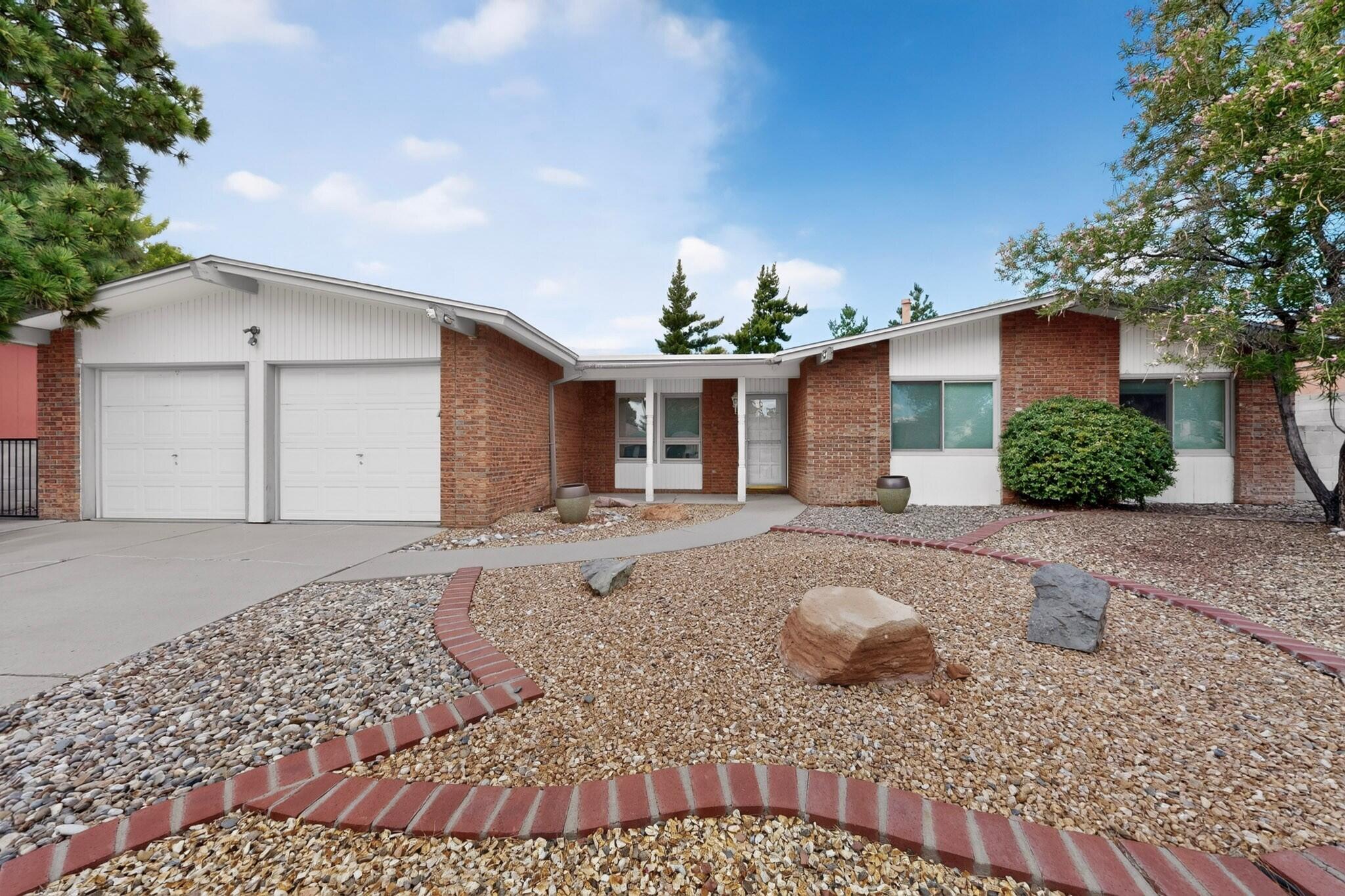 8605 Northridge Avenue NE