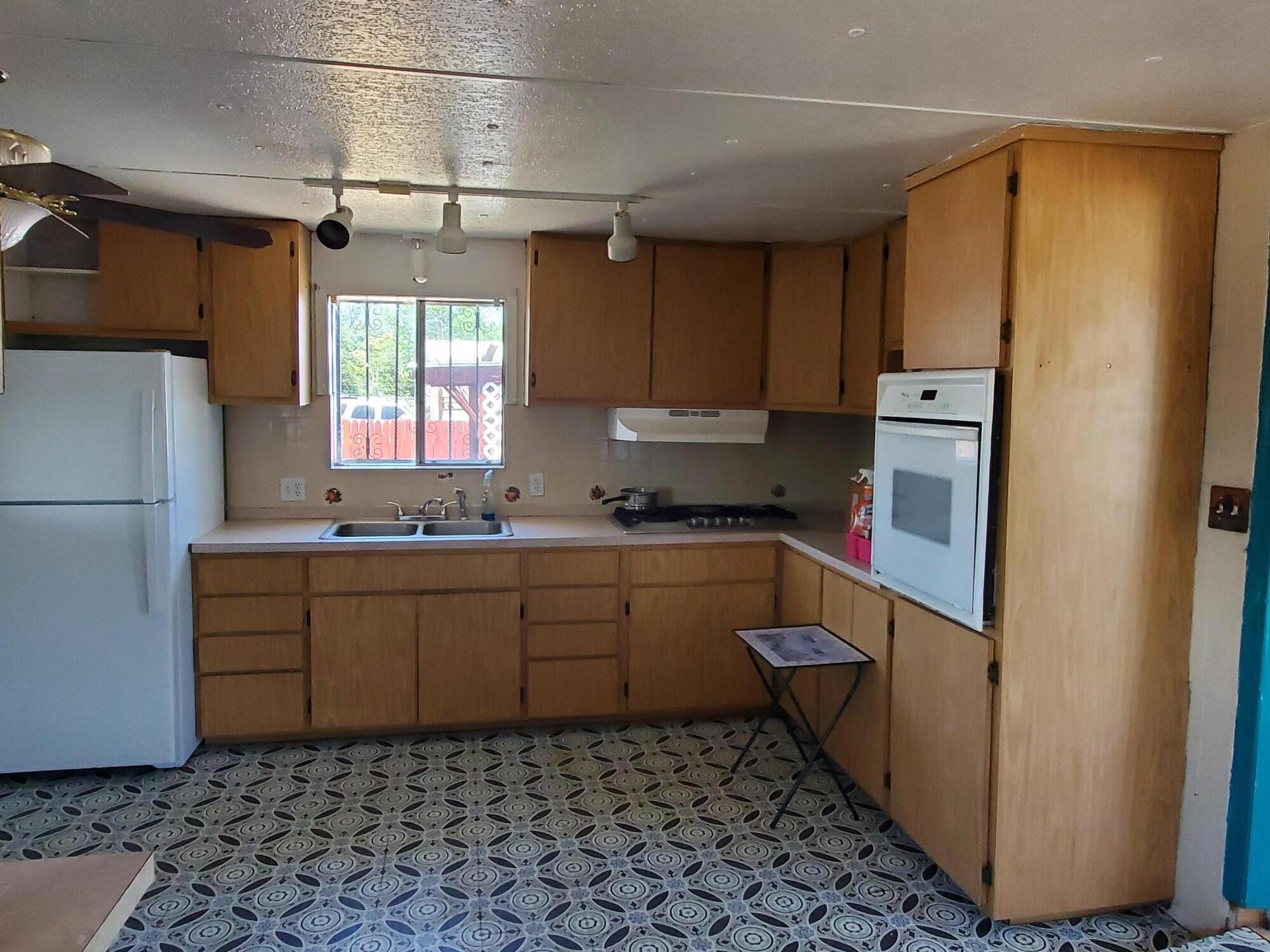 5127 Cerritos Avenue SW