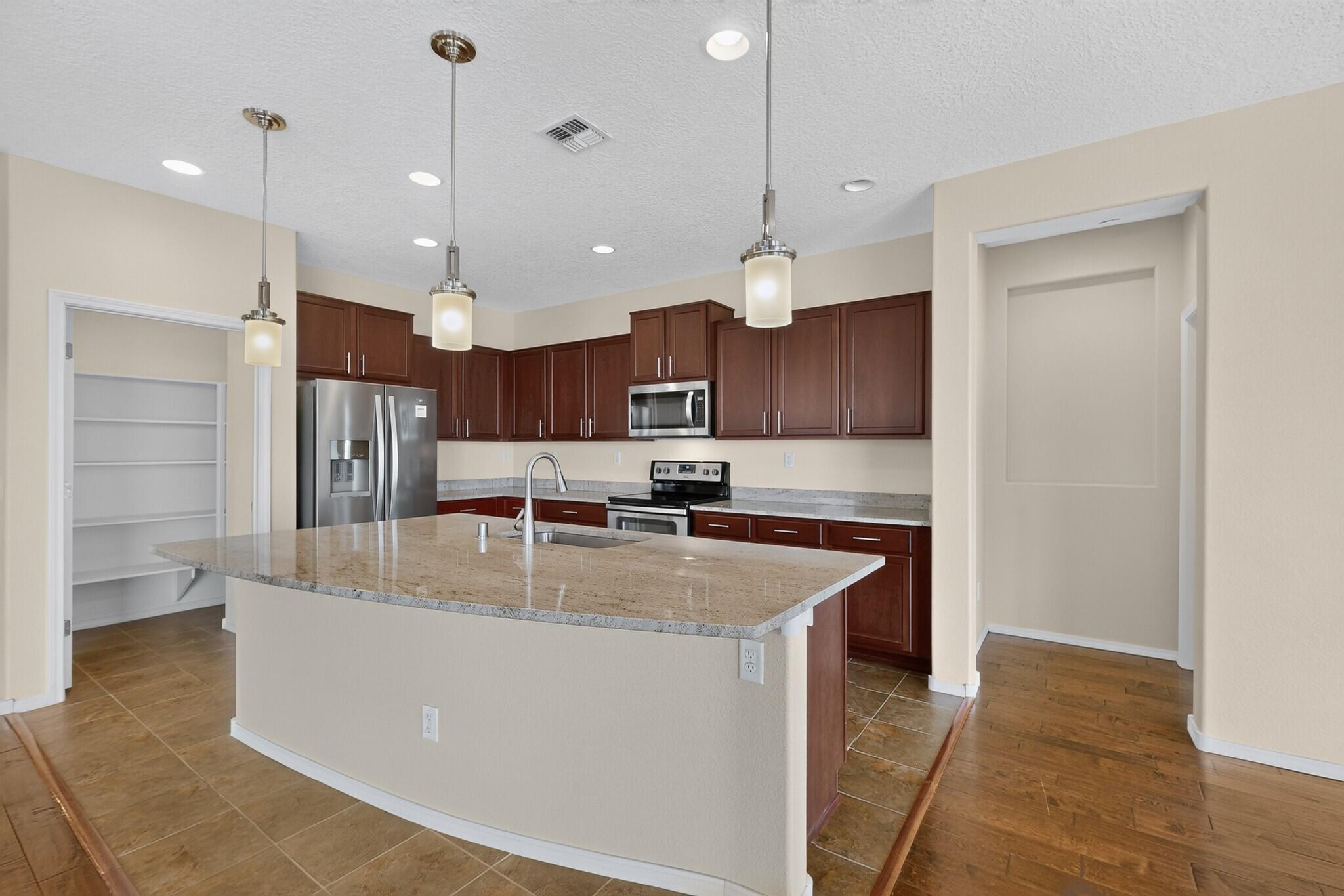 2308 Granite Mountain Loop NW