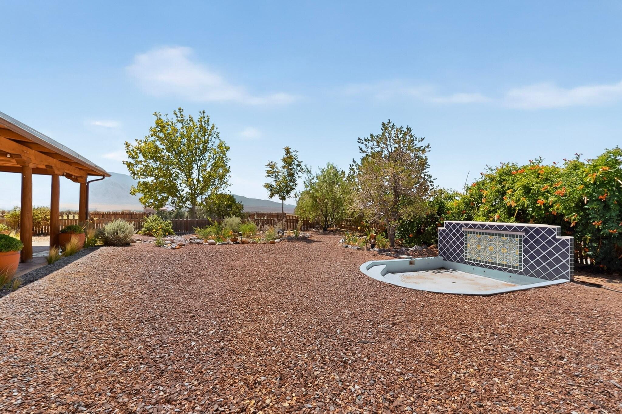 1925 Sonora Road NE
