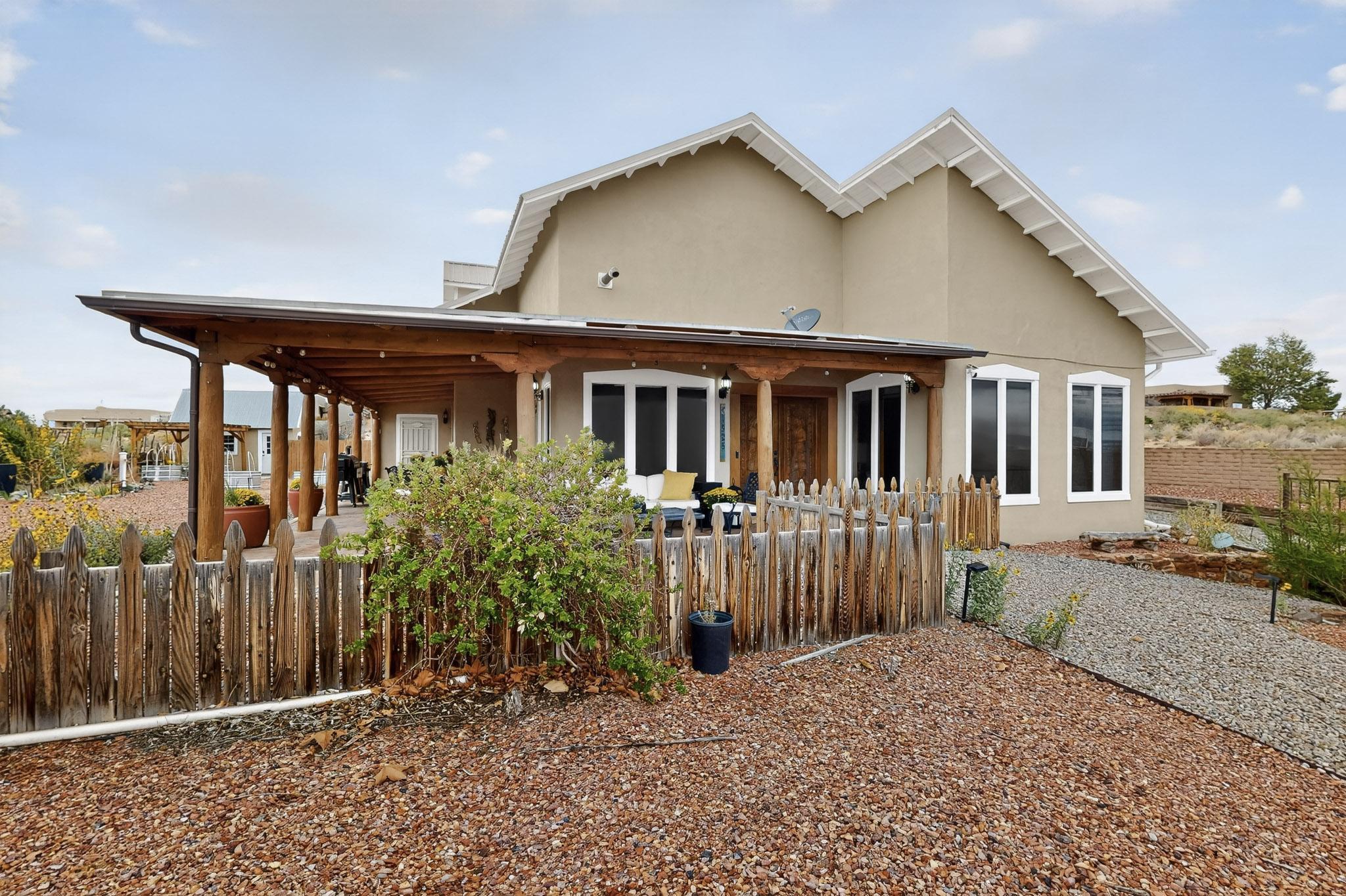 1925 Sonora Road NE