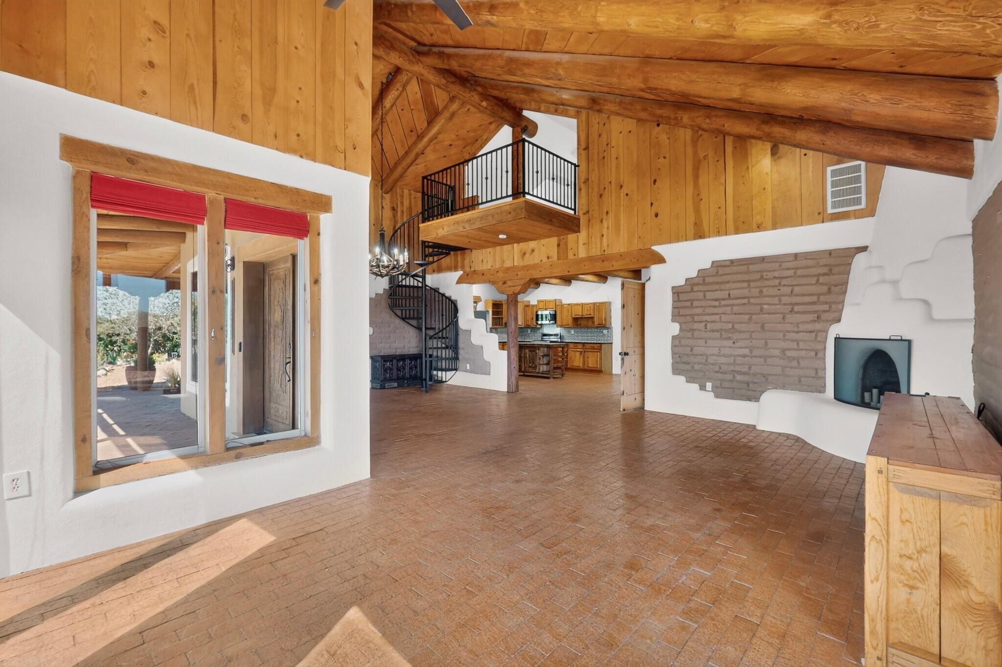 1925 Sonora Road NE