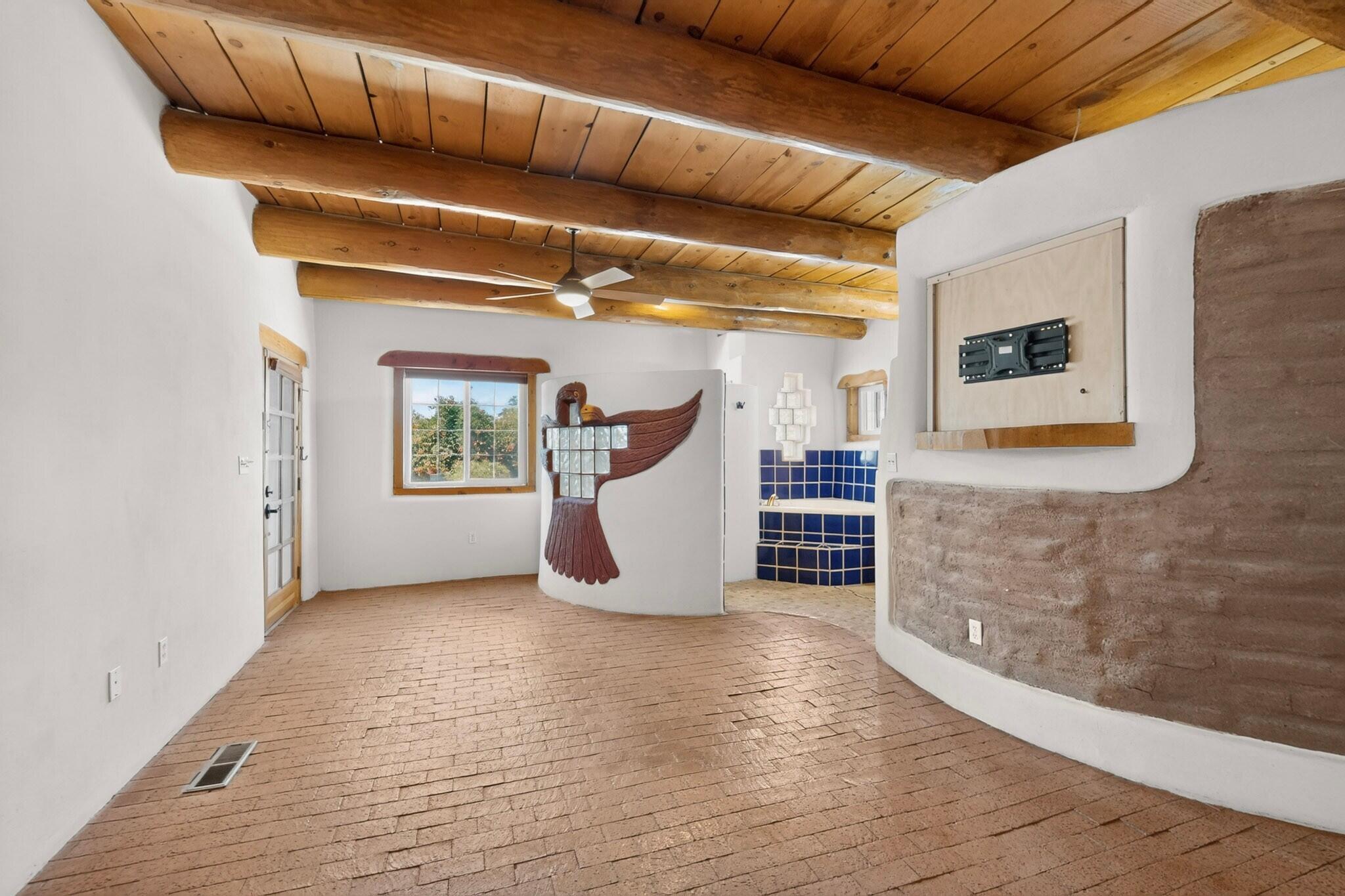 1925 Sonora Road NE