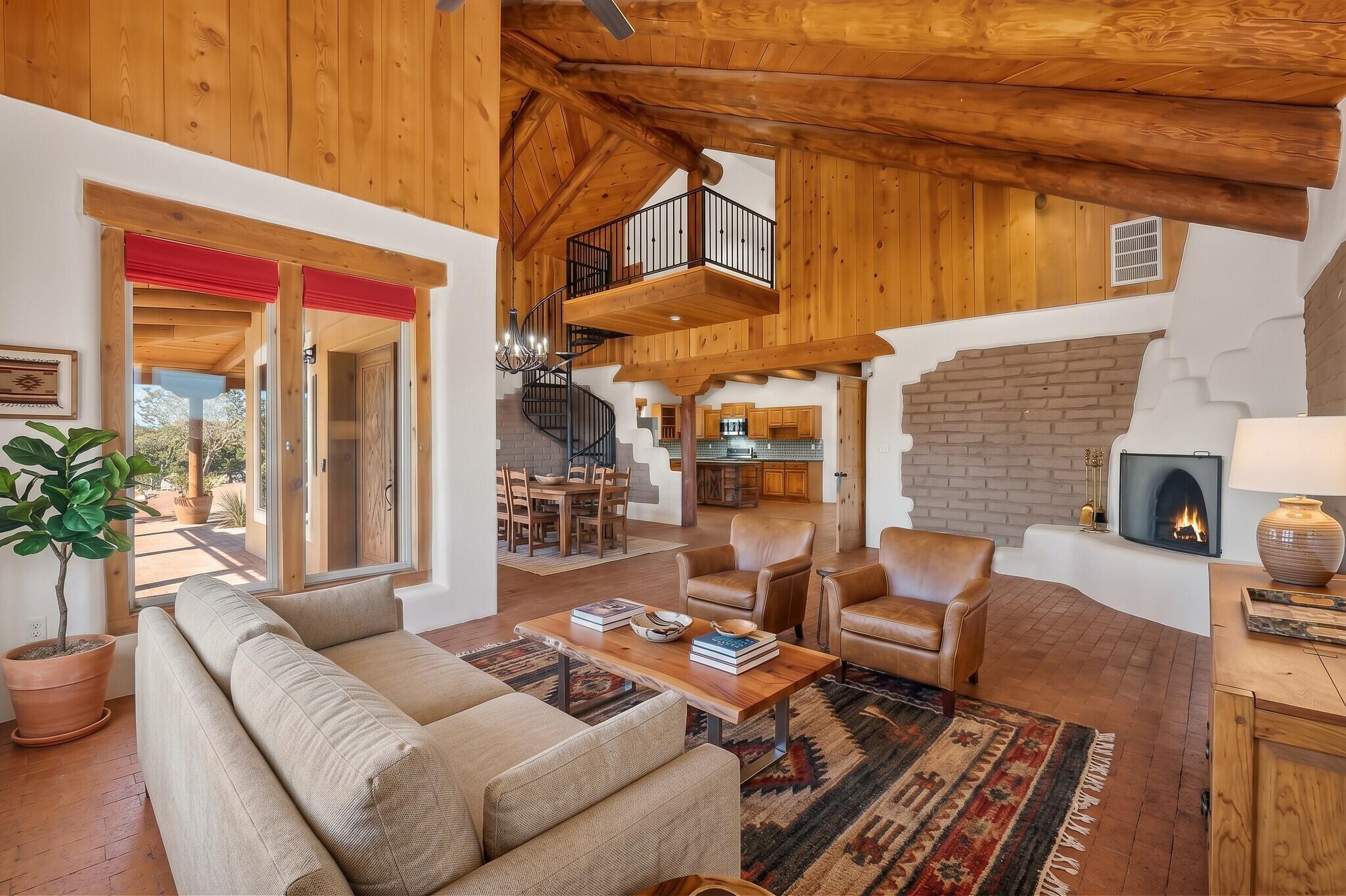 1925 Sonora Road NE