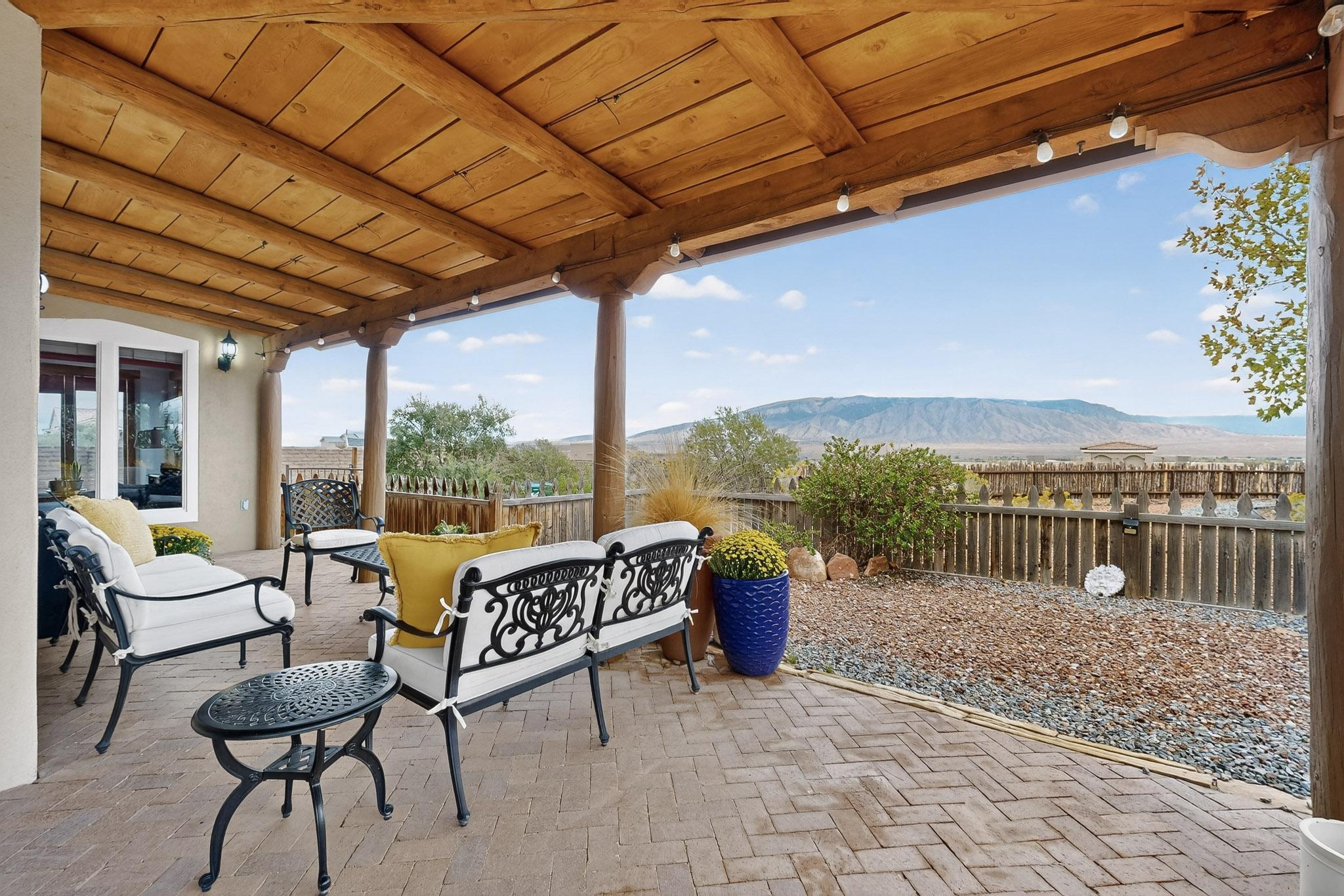 1925 Sonora Road NE
