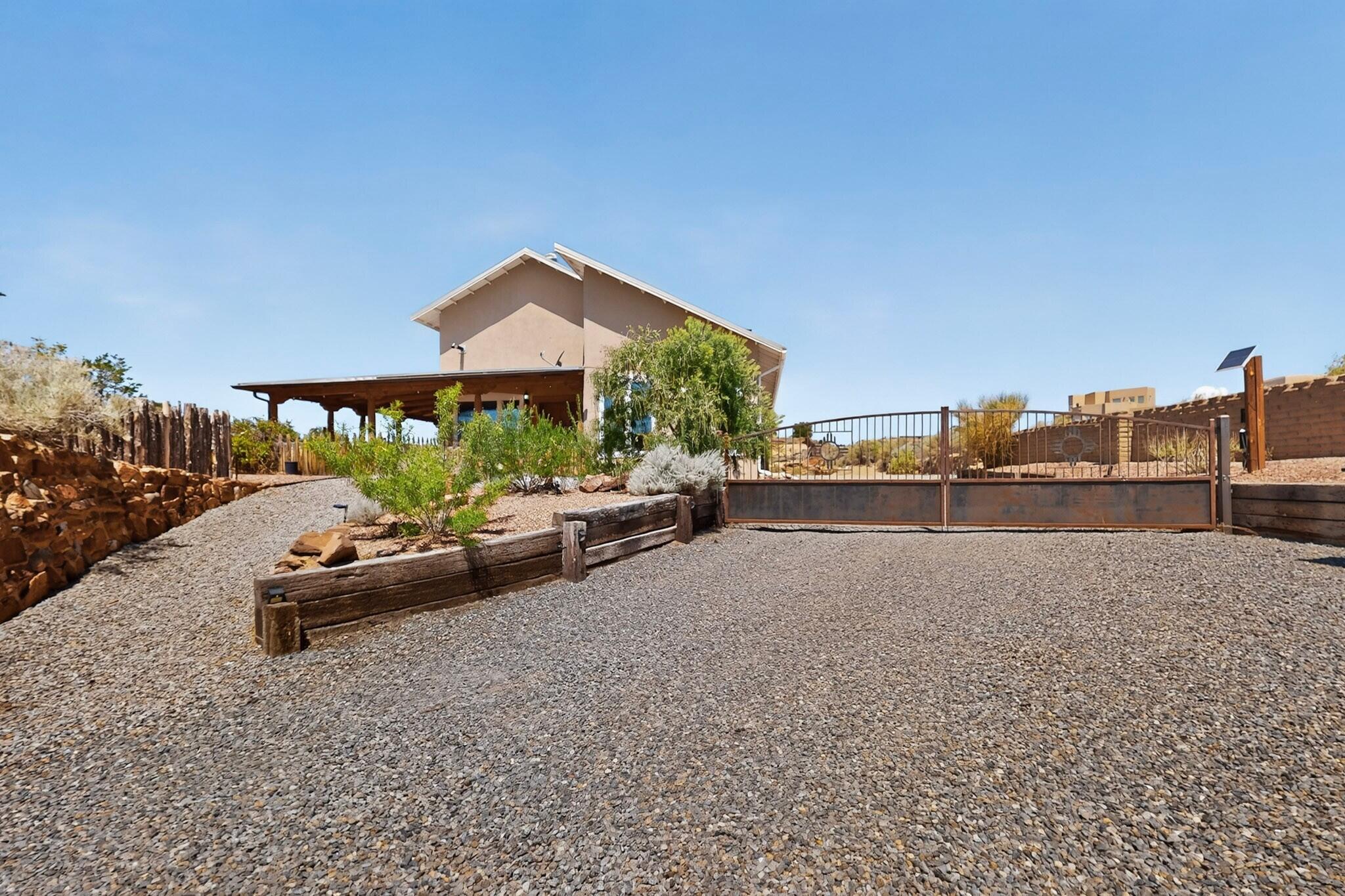 1925 Sonora Road NE