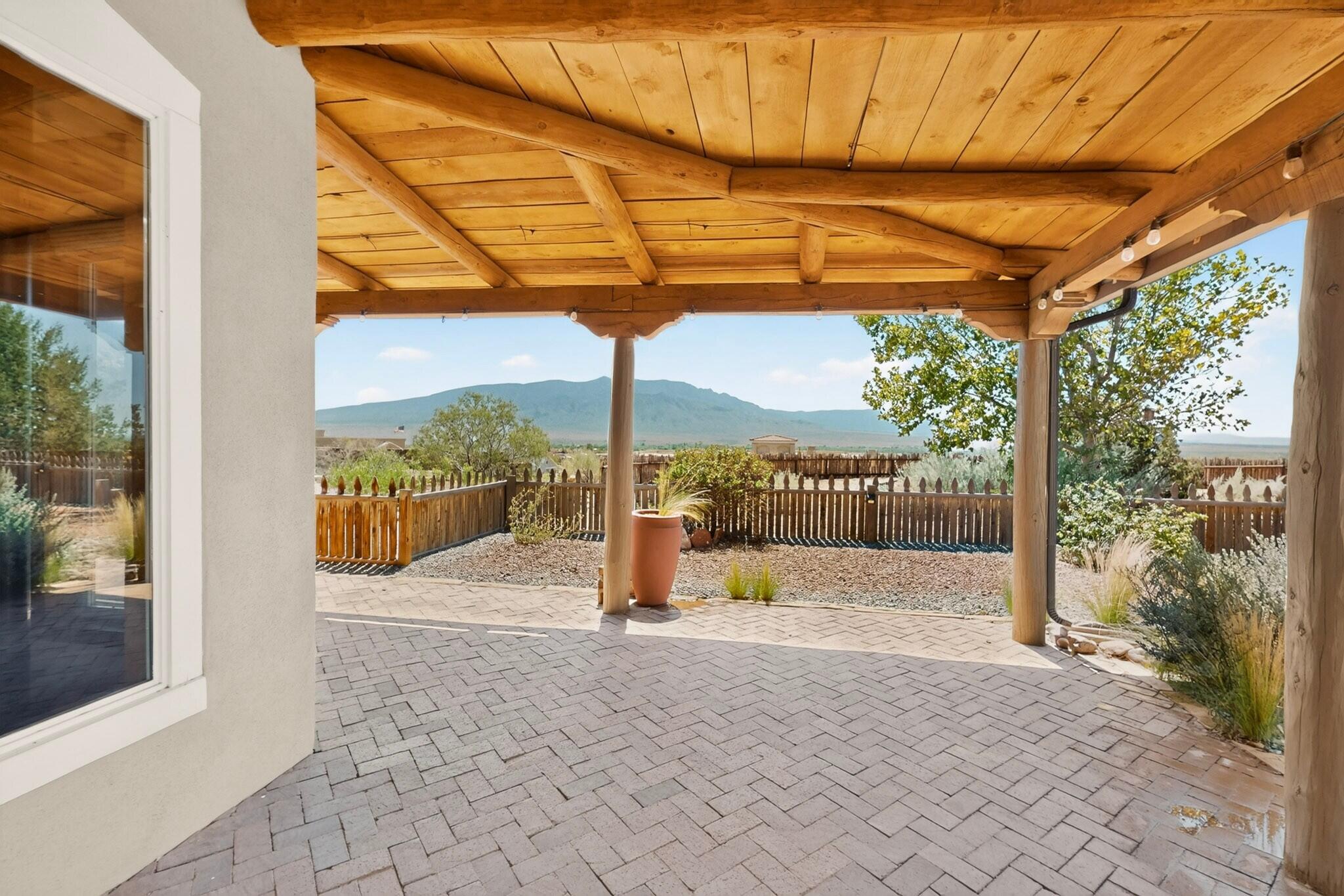 1925 Sonora Road NE