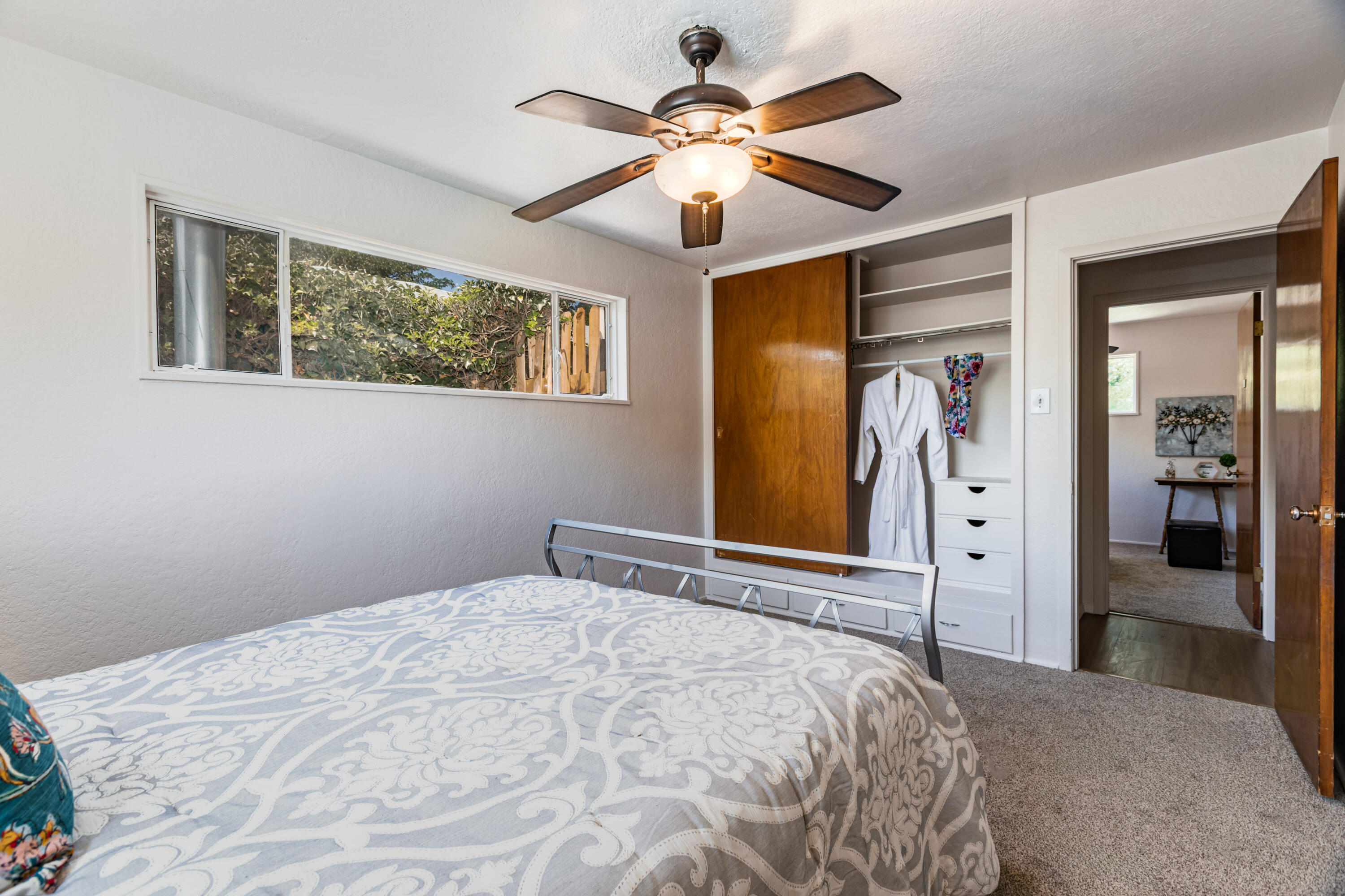 1837 June Street NE