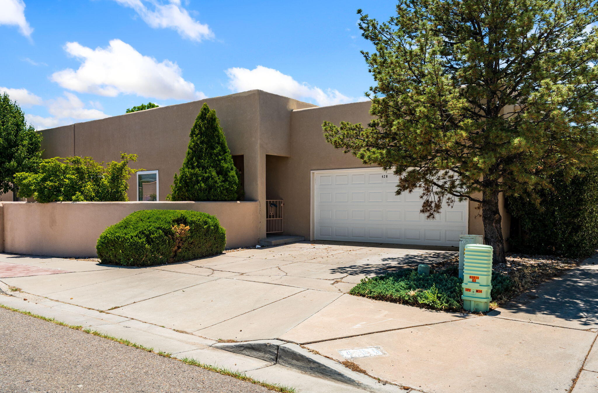 428 Phoenix Avenue NW
