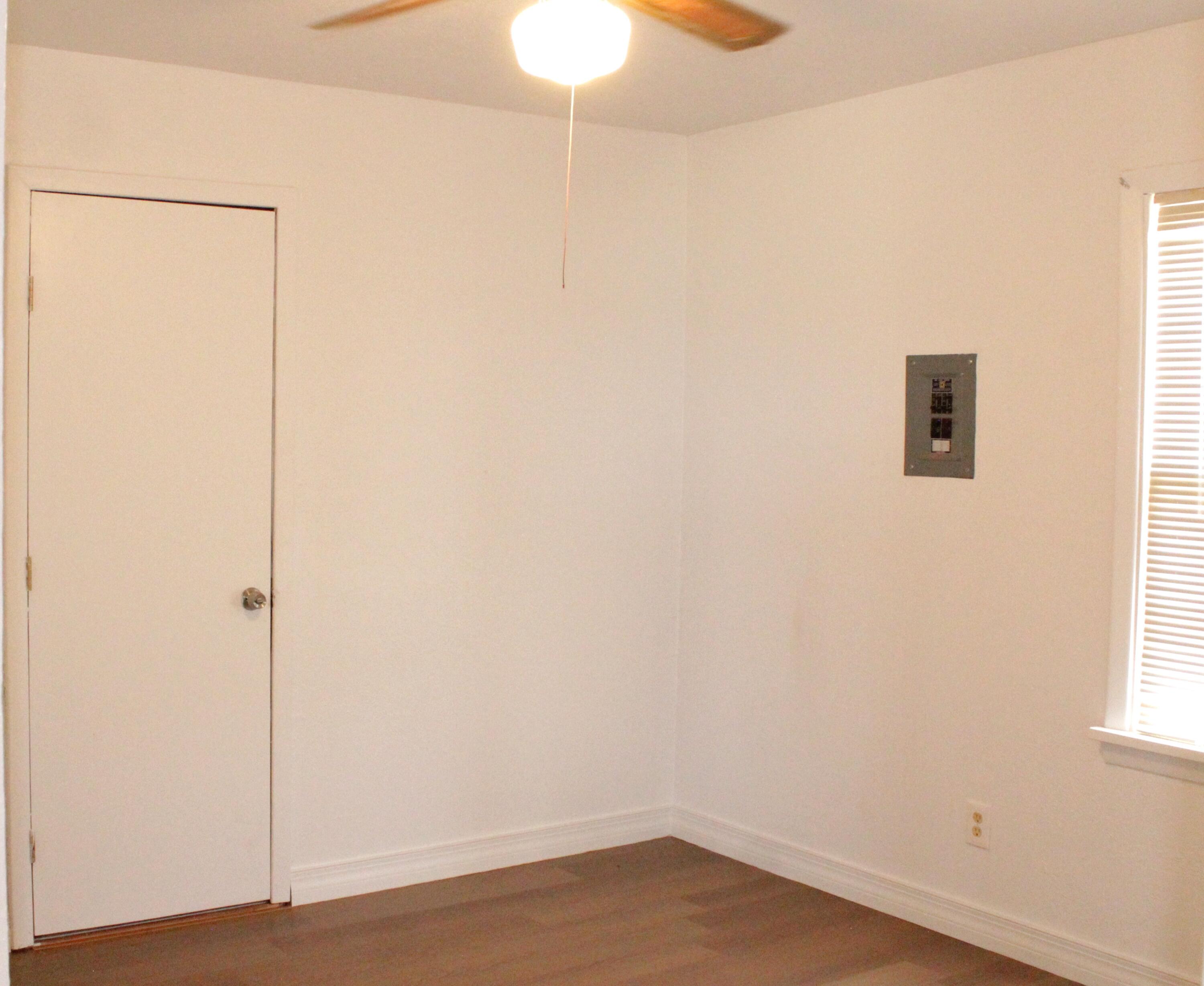 121 Yucca