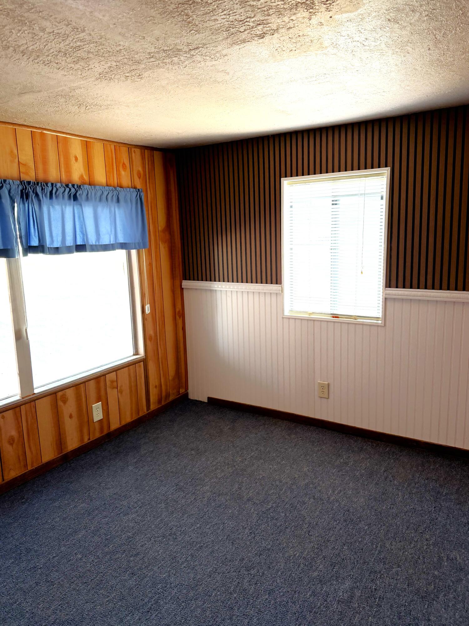 121 Yucca