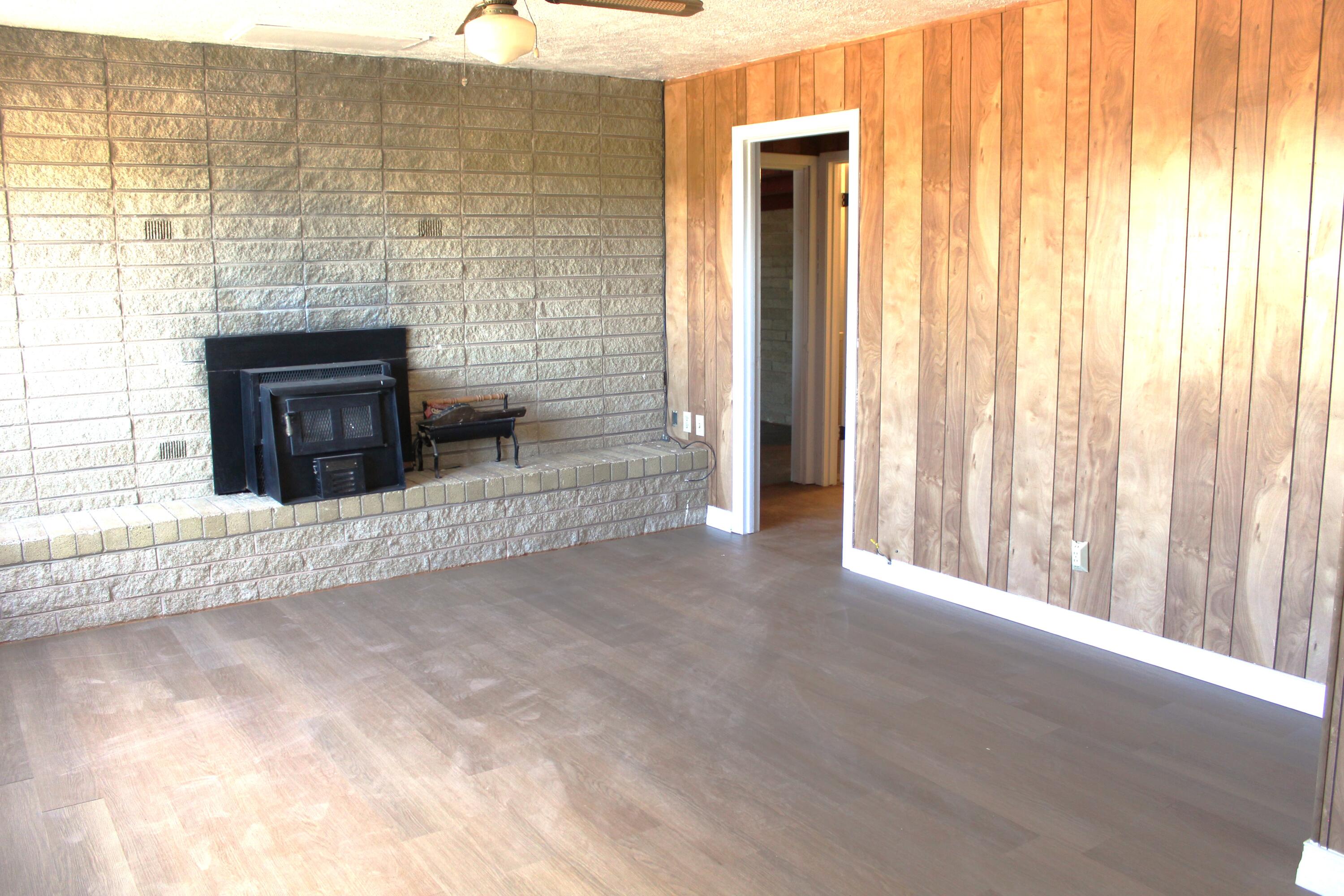 121 Yucca