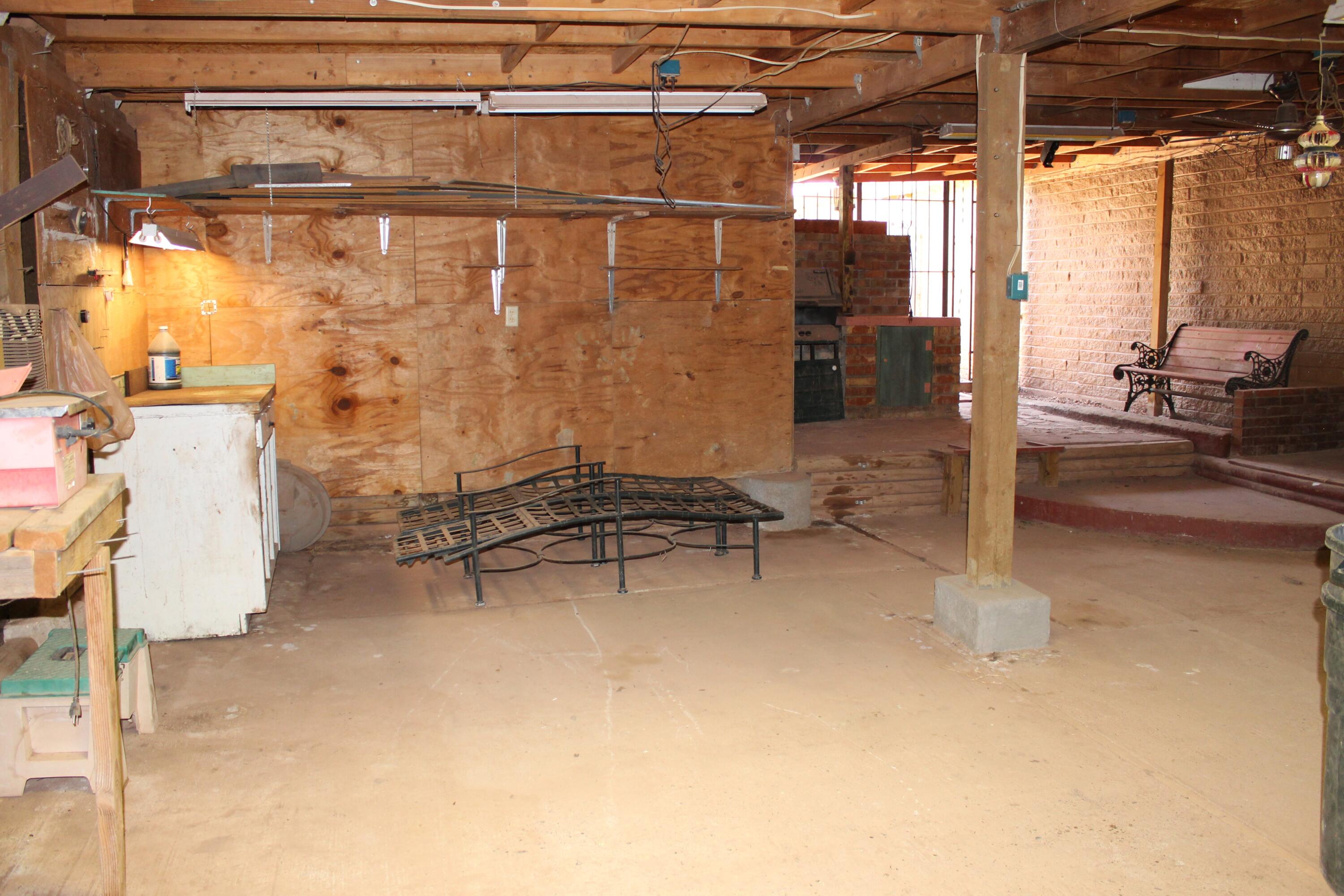 121 Yucca