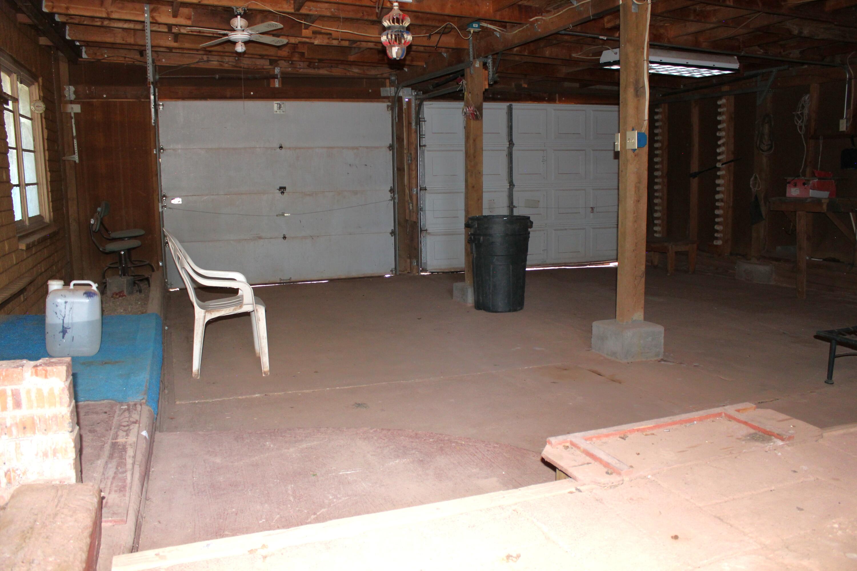 121 Yucca
