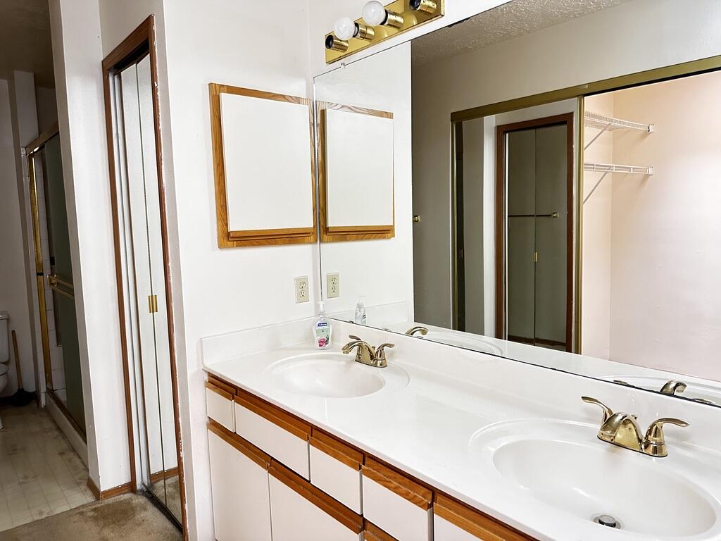 819 Country Club Drive SE APT 2B