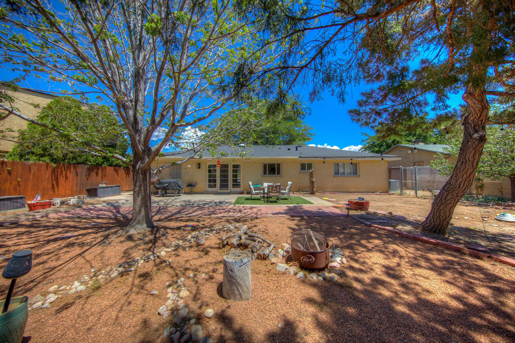 6853 Mossman Place NE