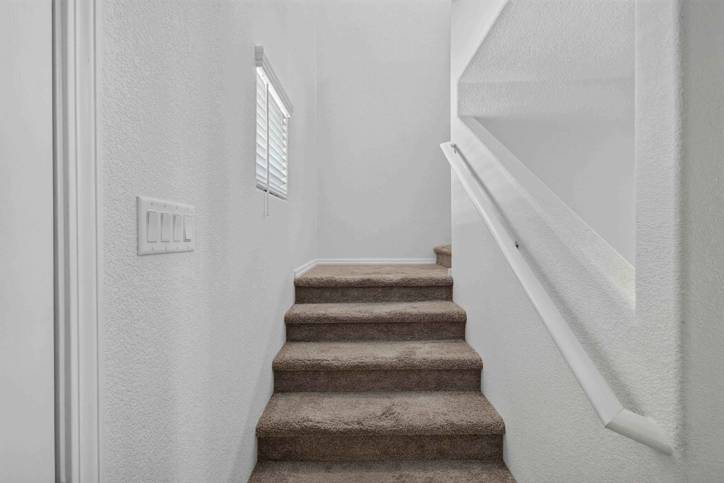 2304 Isabella Lane