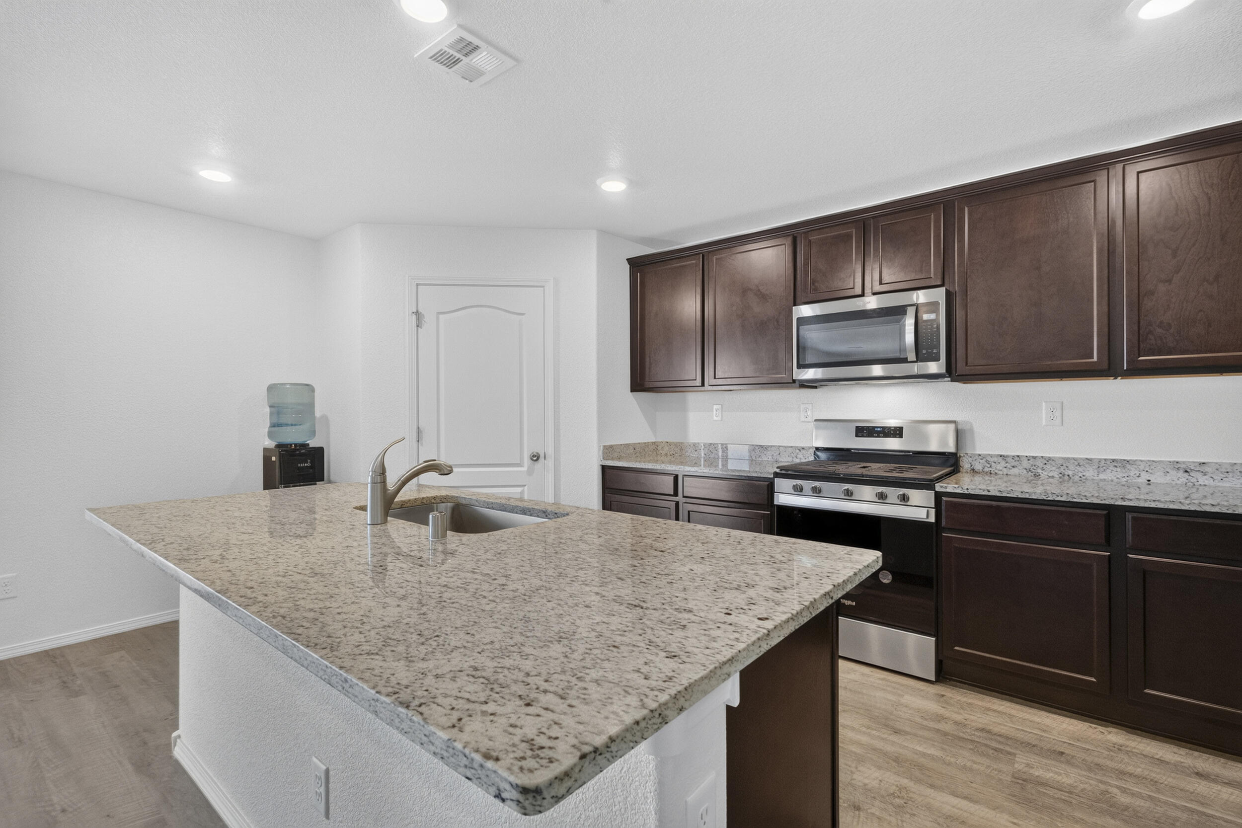 2304 Isabella Lane